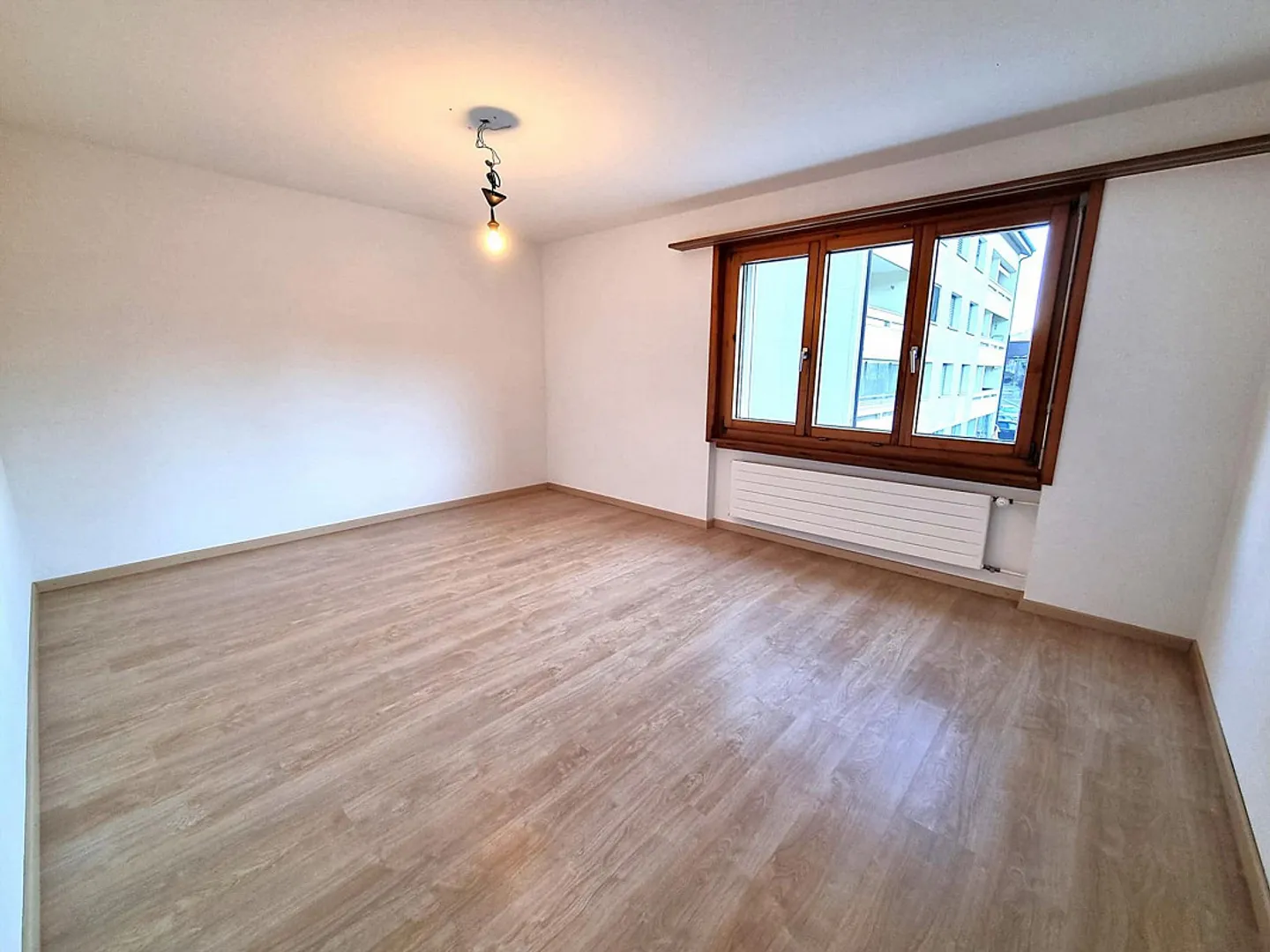 Vivere con vista sulle colline e sul paesaggio montano - Foto 9 di 14