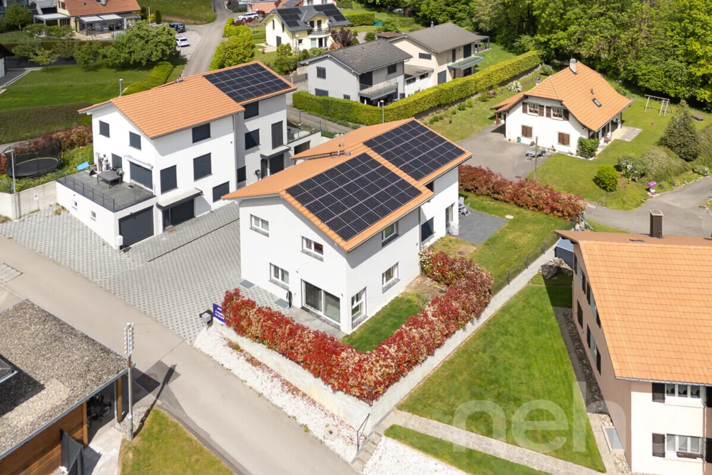 Villa luminosa e moderna nel cuore di Ursy - Foto 1 di 12