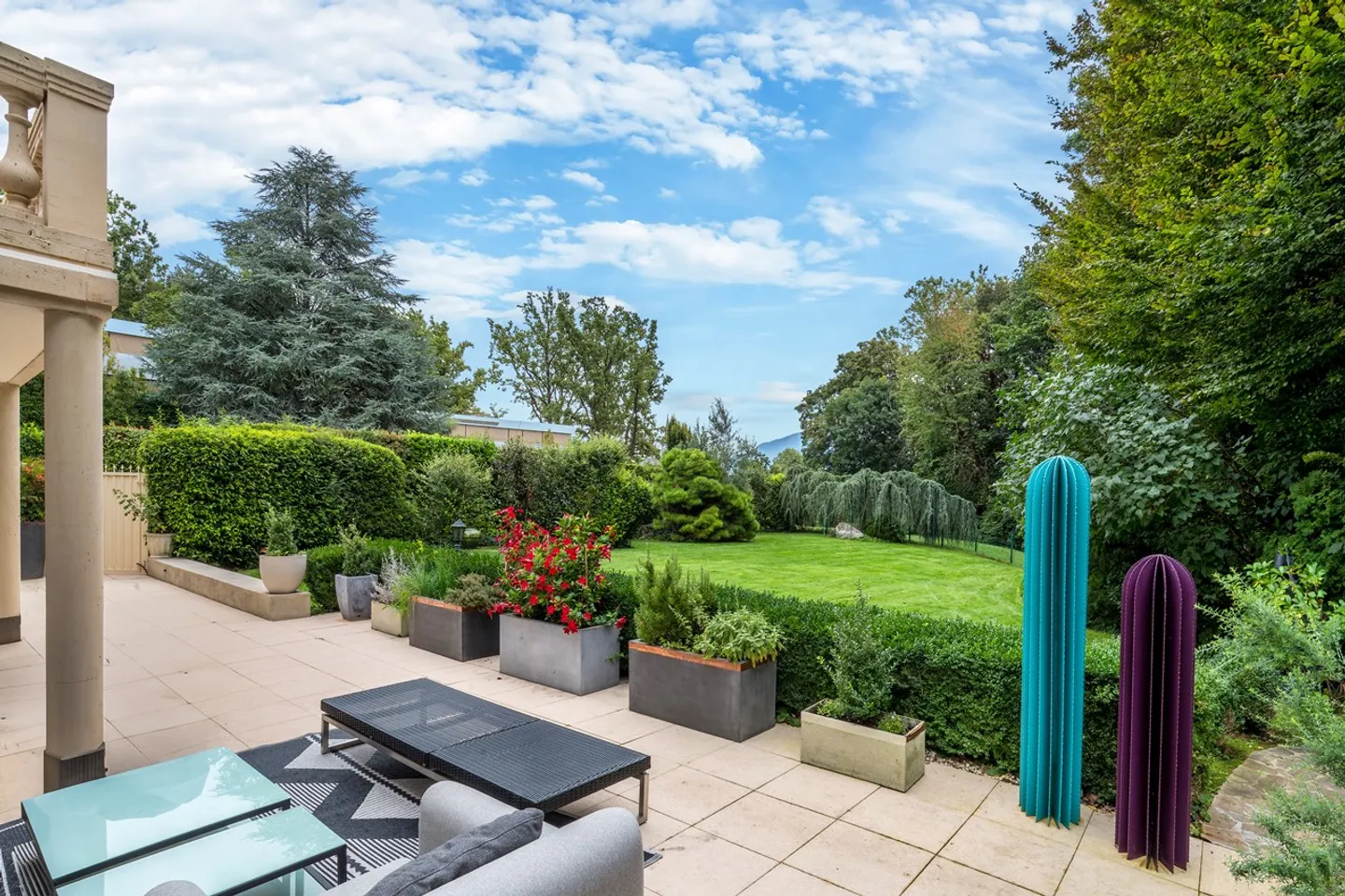 High-end duplex in a prestigious residence in an idyllic setting - Photo 8 of 10