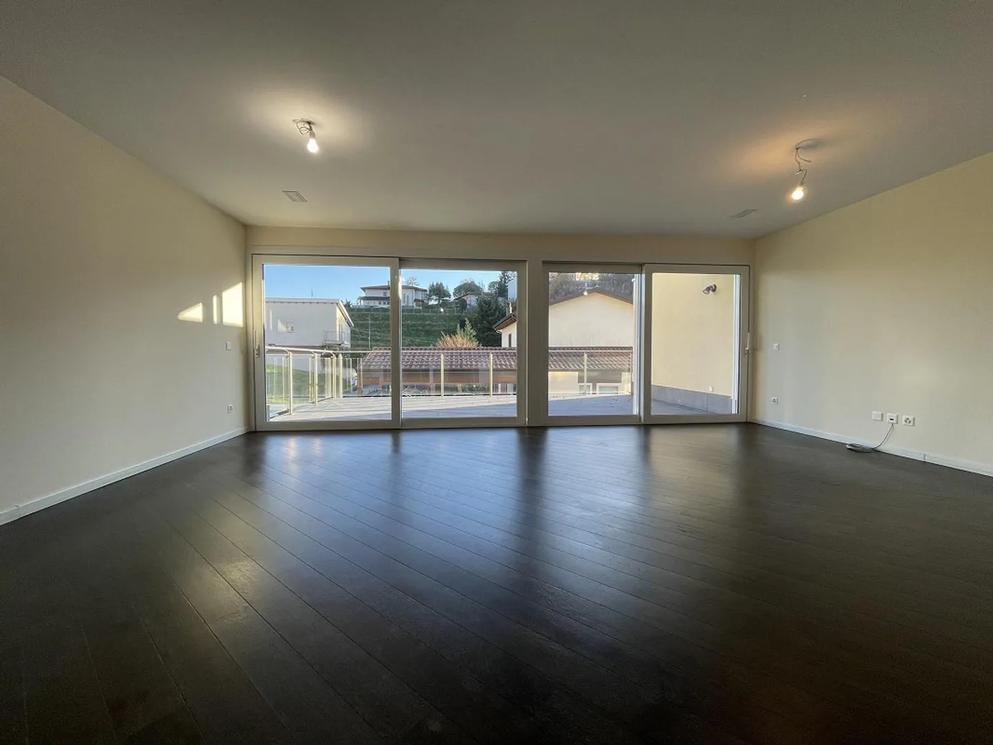 MODERN AND SPACIOUS 4.5 VILLA FOR RENT IN ARZO - Photo 3 of 13