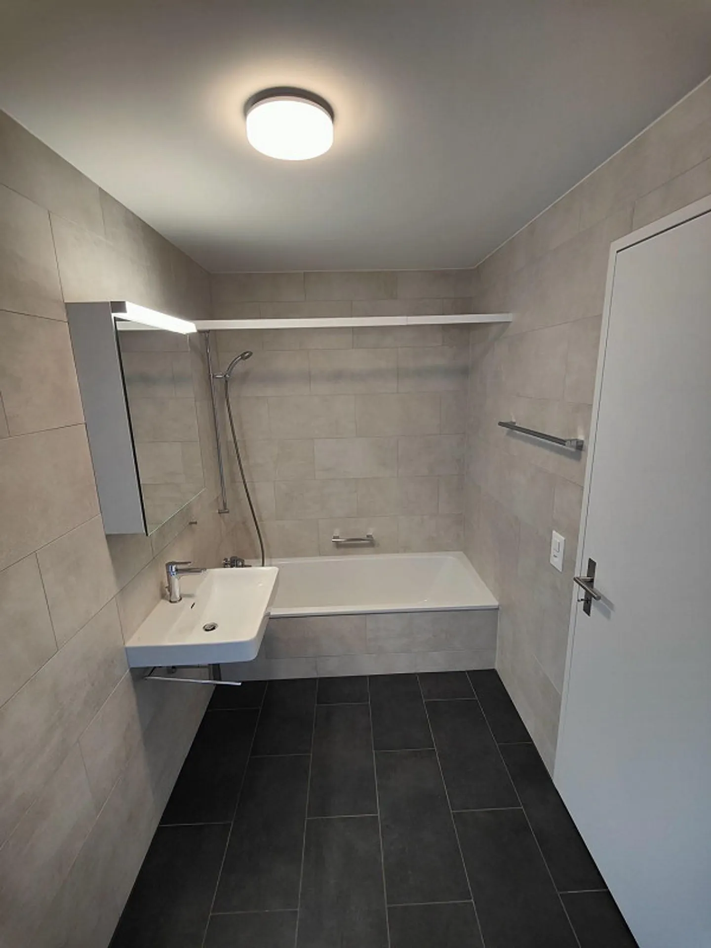Vivere moderno a Grenchen attraente appartamento di 3.5 locali vicino al St... - Foto 5 di 10