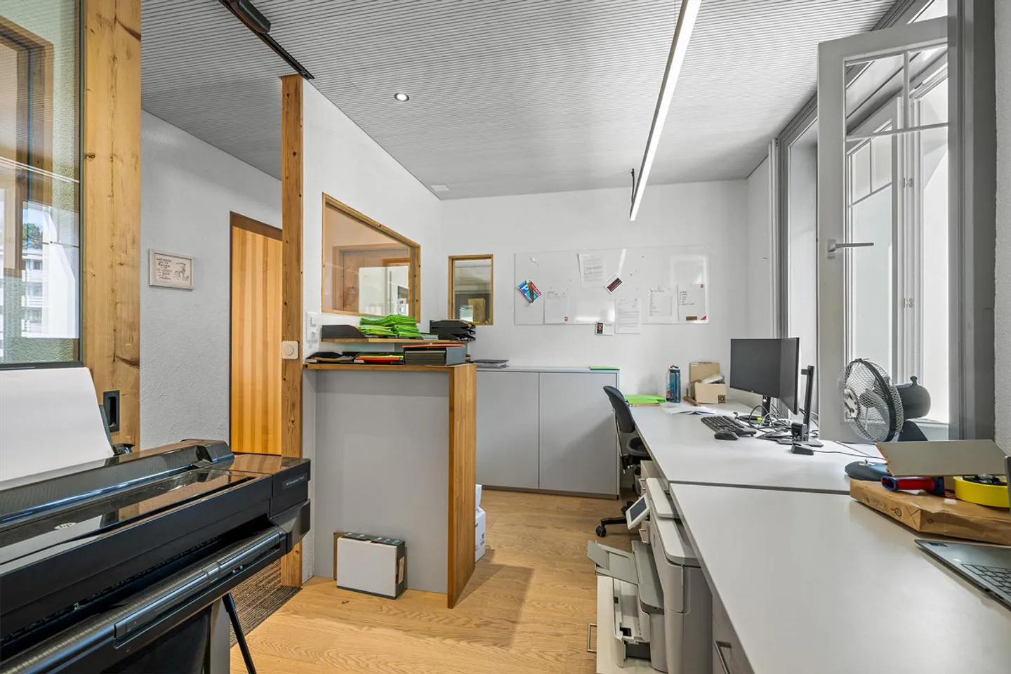 Espaces commerciaux et de bureau spacieux à Gossau - utilisation flexible - Photo 6 sur 26