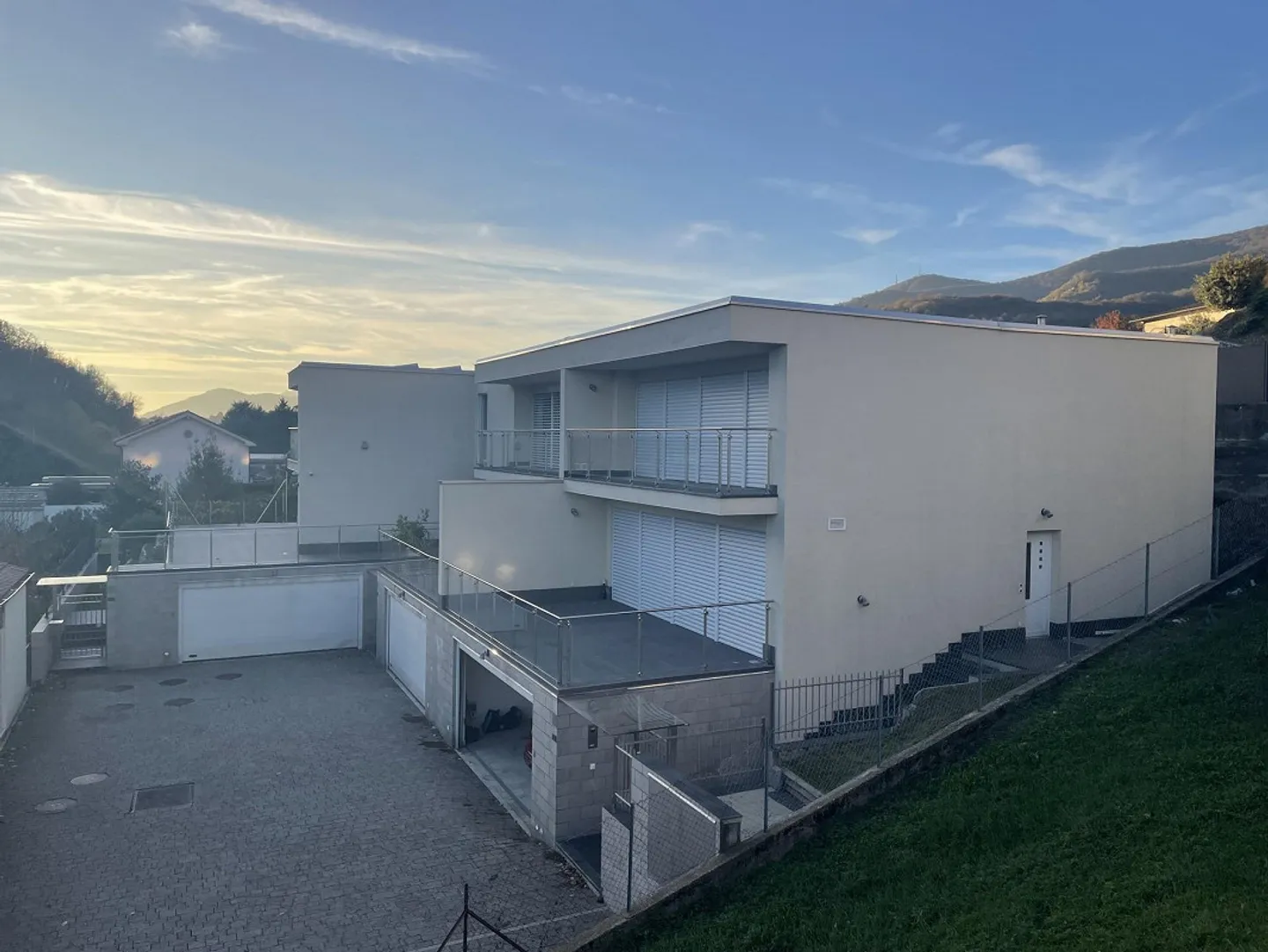 MODERN AND SPACIOUS 4.5 VILLA FOR RENT IN ARZO - Photo 13 of 13