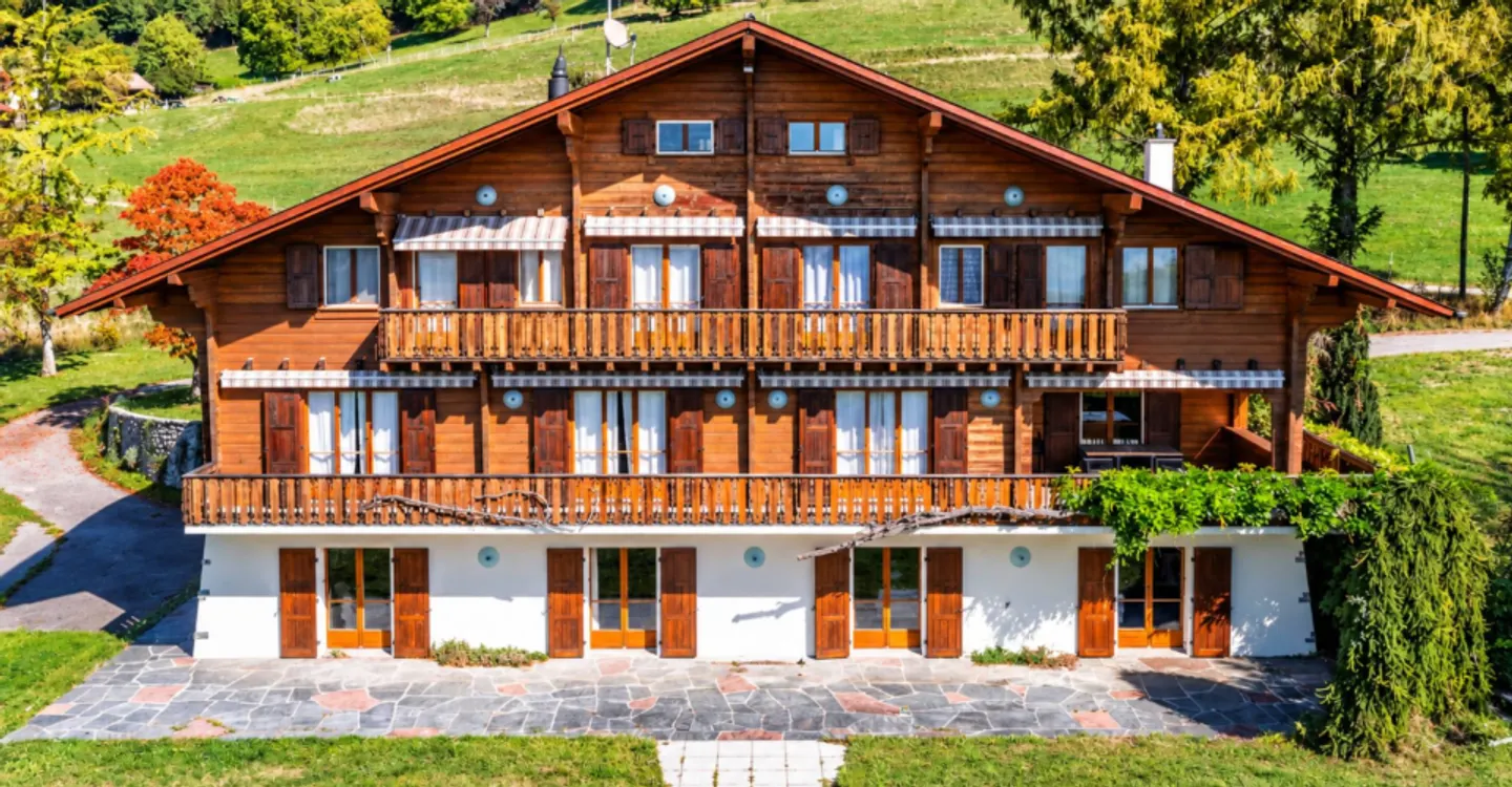 Chalet d'exception avec vue montagne - Photo 1 sur 13