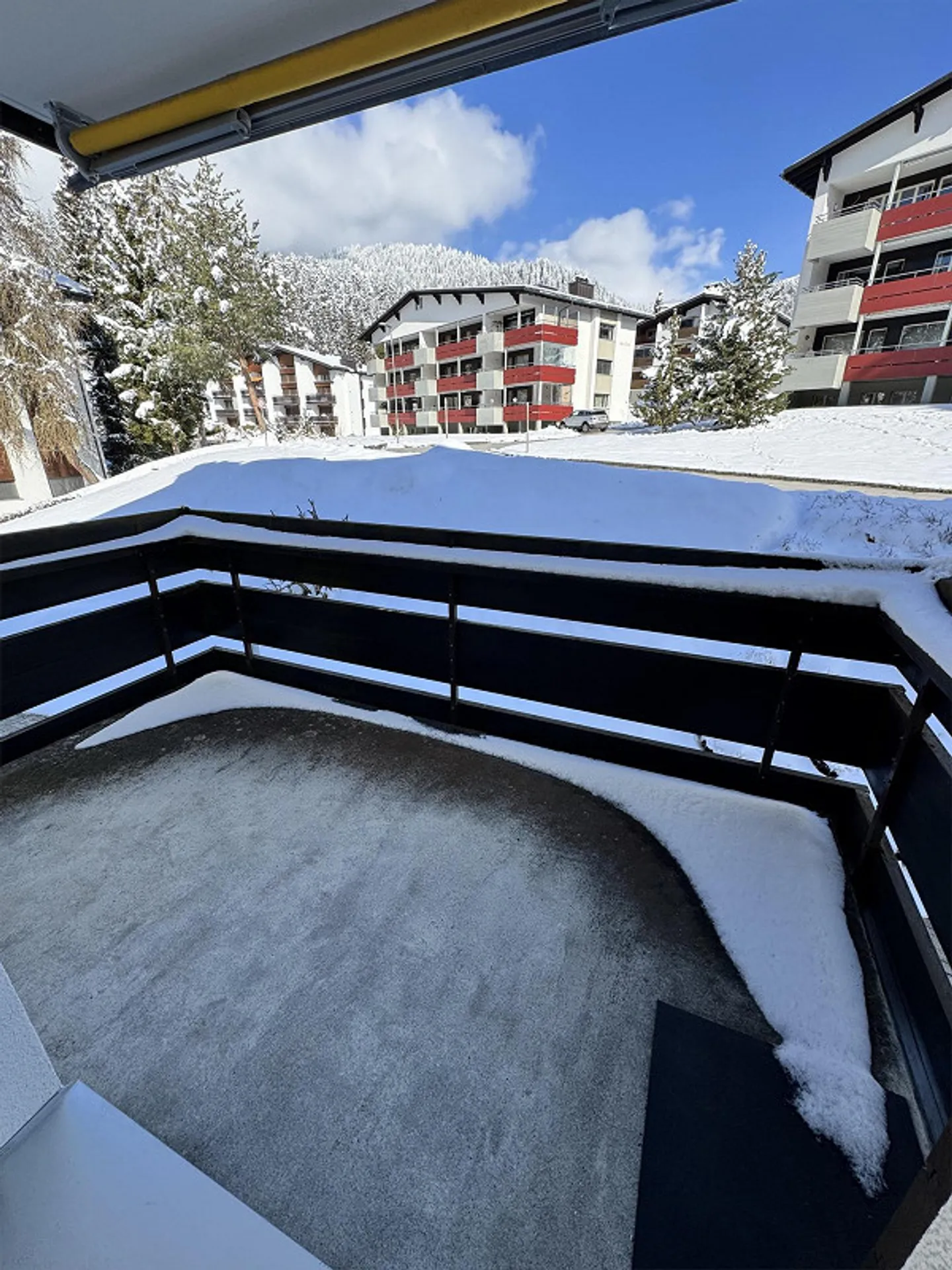 Studio Laax Murschetg, top location, available immediately until November, indoor pool, sauna - Photo 3 of 11