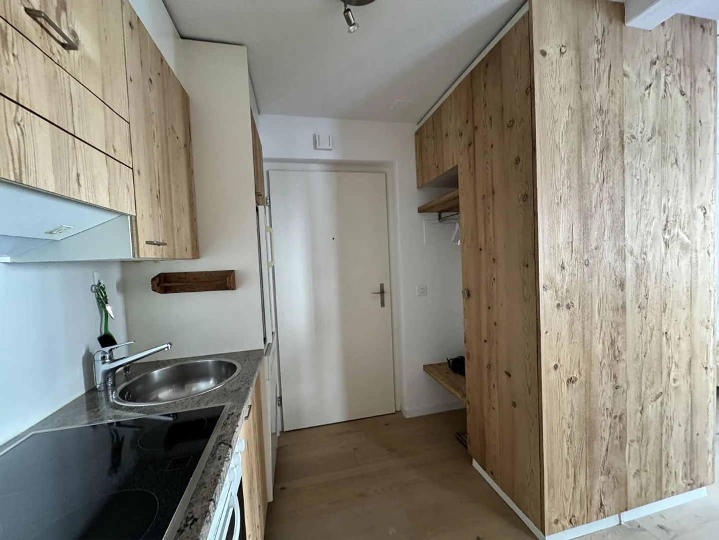 Studio Laax Murschetg, top location, available immediately until November, indoor pool, sauna - Photo 5 of 11