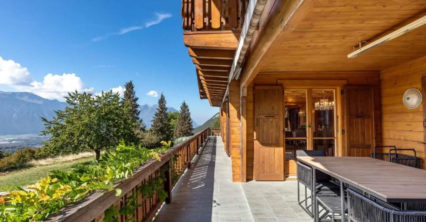 Chalet d'exception avec vue montagne - Photo 7 sur 13