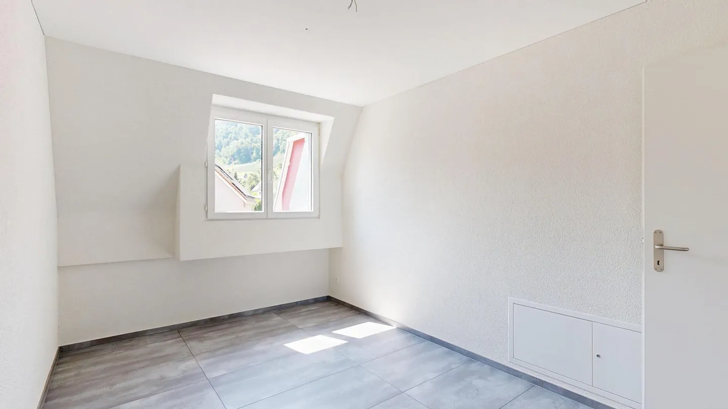 Attico di 4,5 stanze con stile, vista e qualità abitativa - Foto 6 di 7