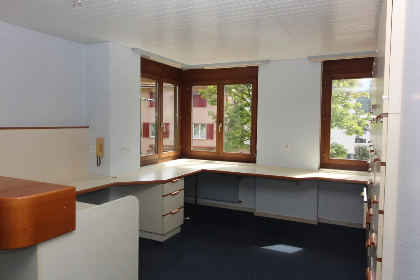 Versatile Commercial Space - Photo 3 of 7