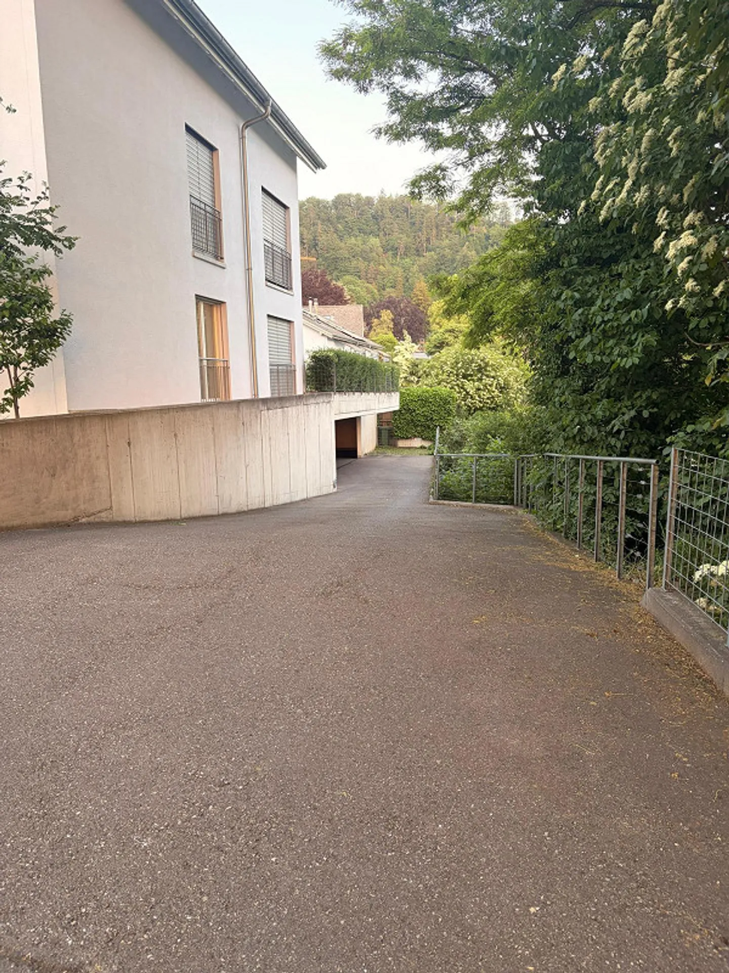 Garage souterrain - Photo 1 sur 4