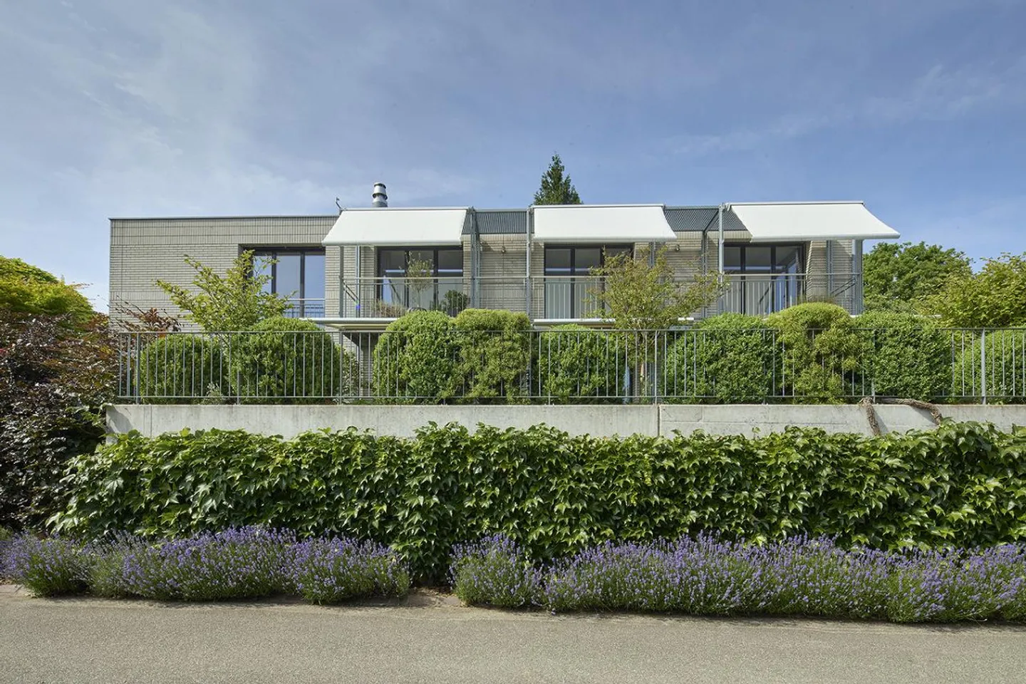Villa de rêve avec magnifique oasis de jardin dans un quartier résidentiel exclusif - Photo 7 sur 9