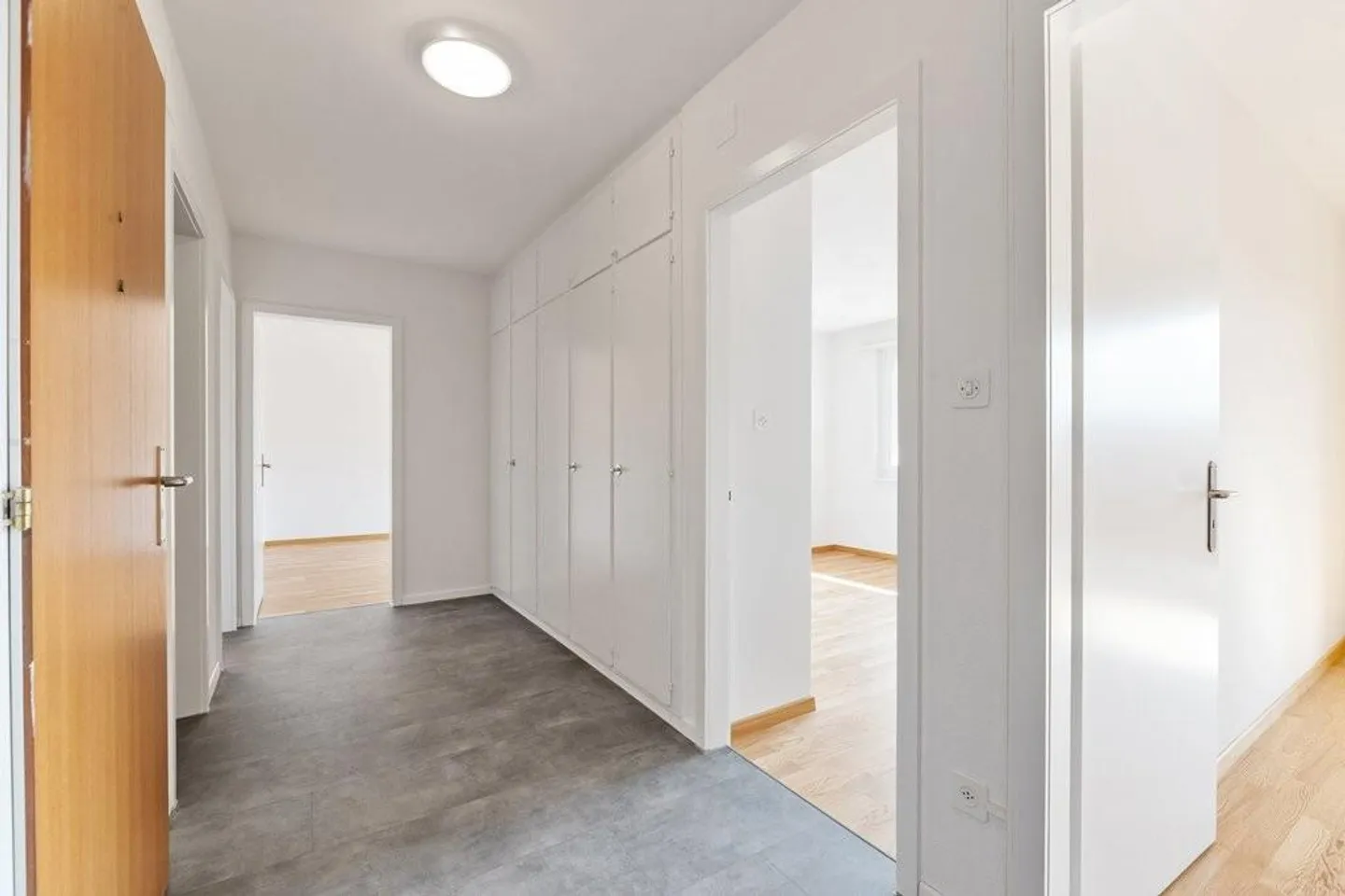 Vivre confortablement à Lenzburg - Photo 2 sur 10