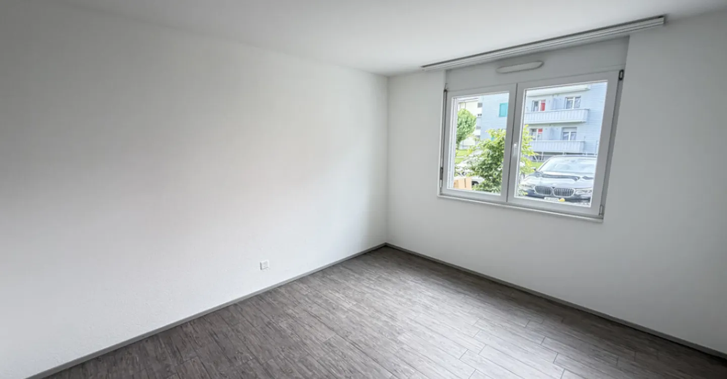 A large terrace - 2 months of net rent offered - Photo 5 of 8
