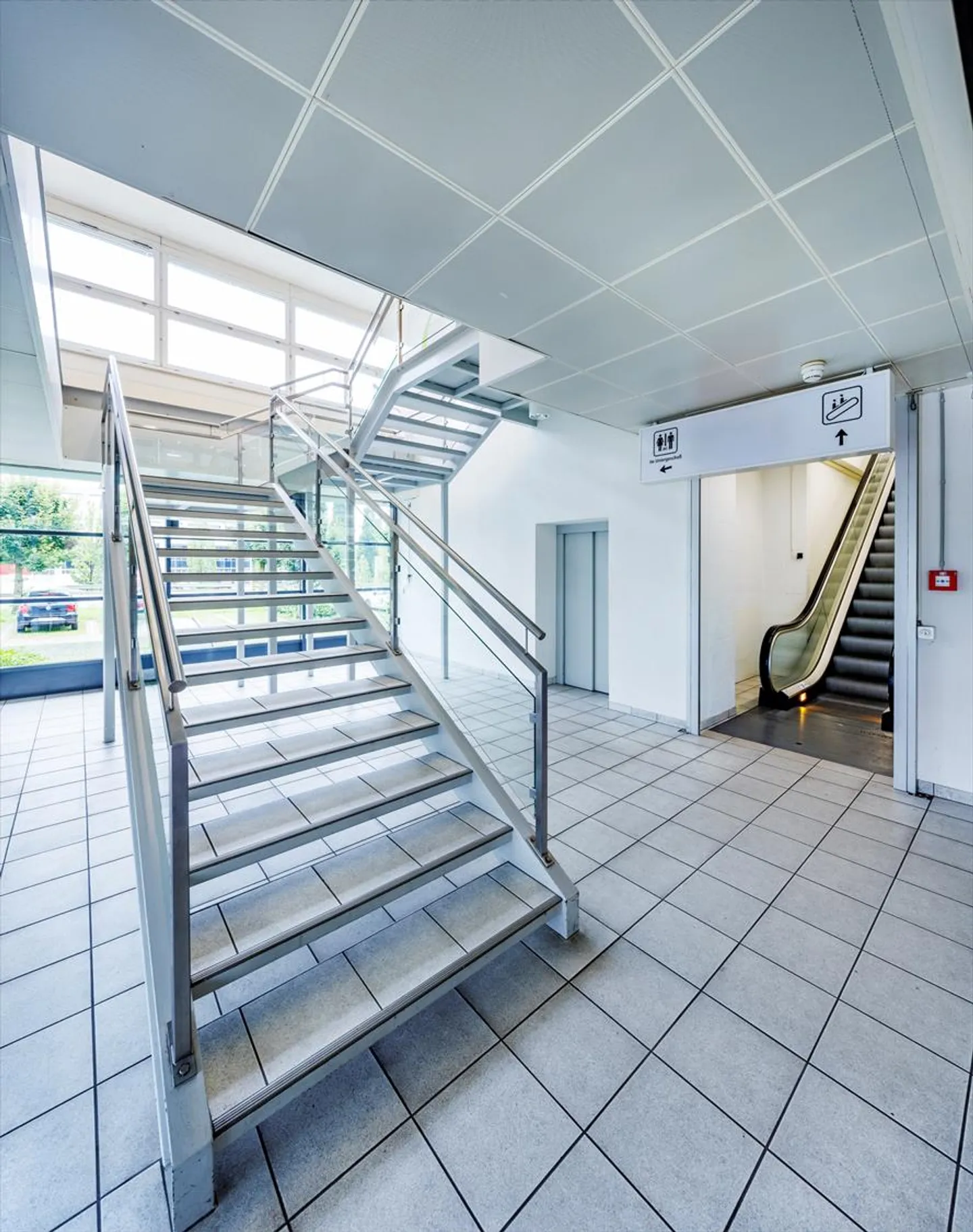 Efficace. Spacieux. Prêt pour votre entreprise. - Photo 12 sur 12