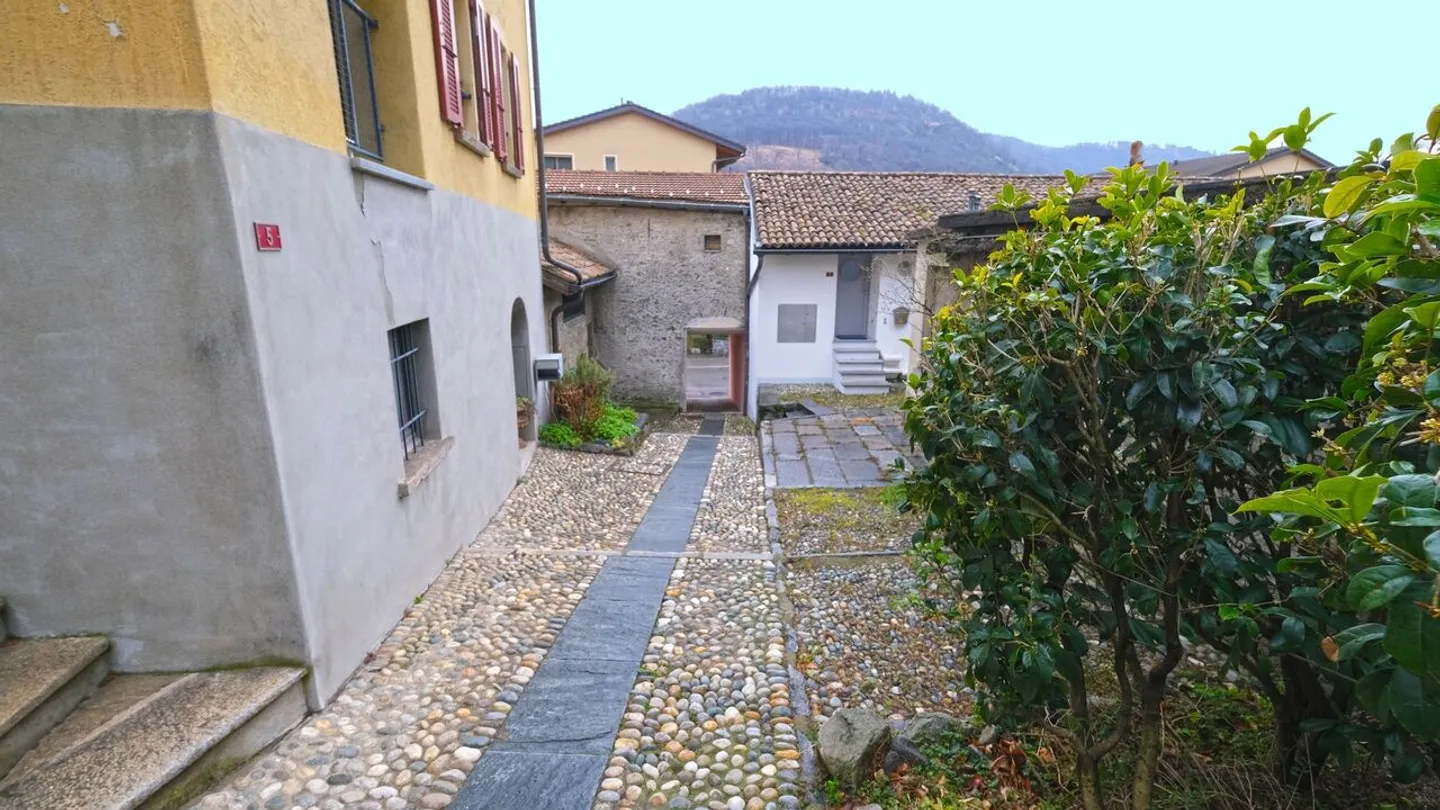 Fascinating core house in Taverne, renovated with charm - Photo 7 of 13