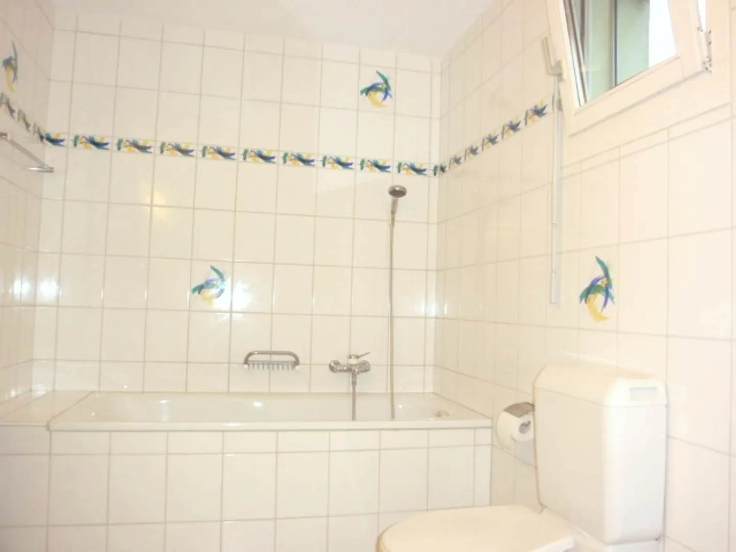 Zona residenziale tranquilla! - Foto 5 di 10