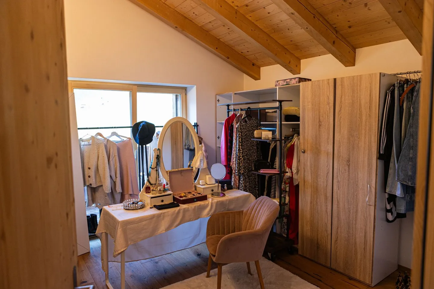 5.5 Room Penthouse Apartment with Panoramic View - Photo 4 of 20