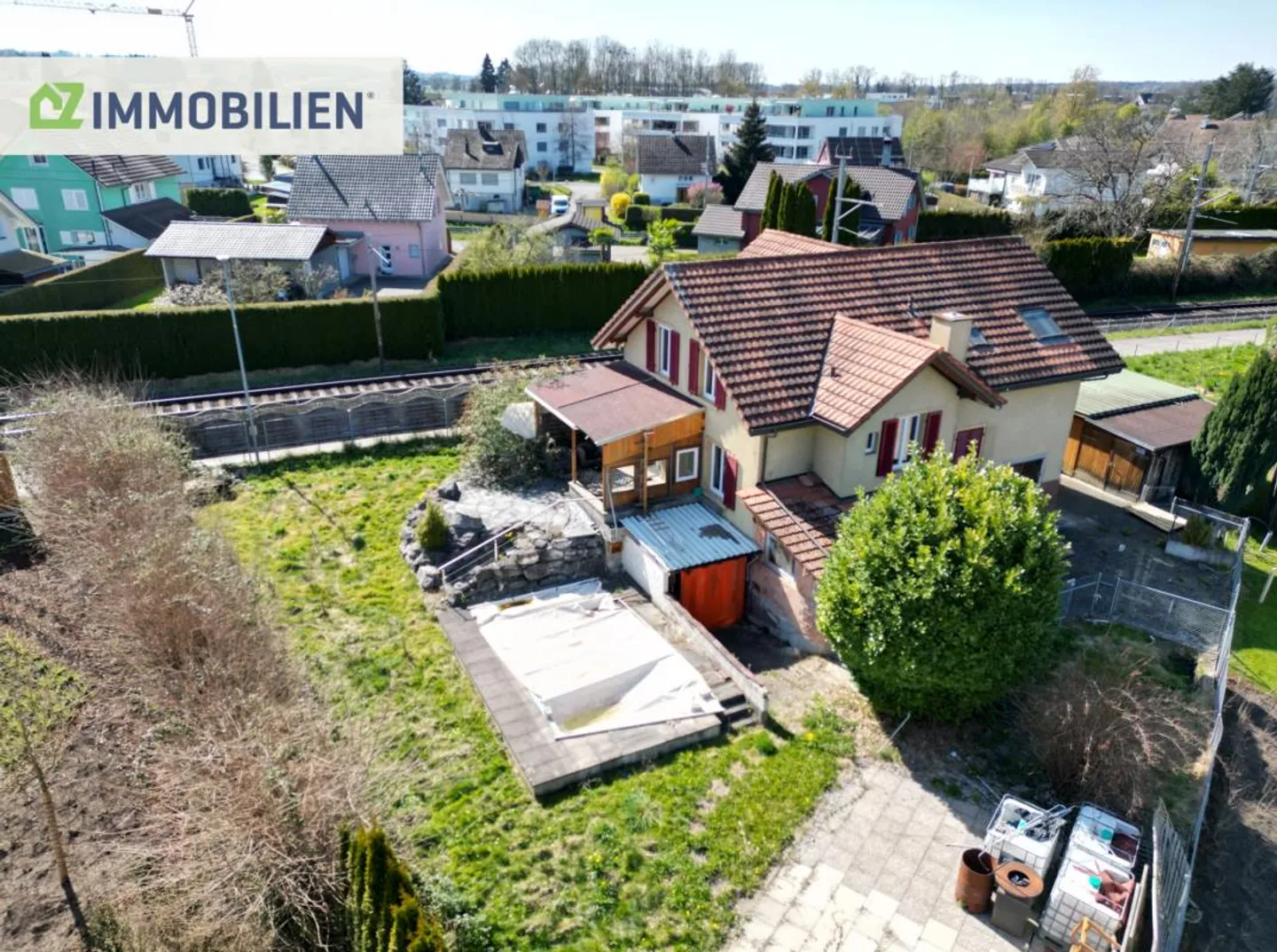 Propriété avec projet approuvé - Photo 1 sur 8