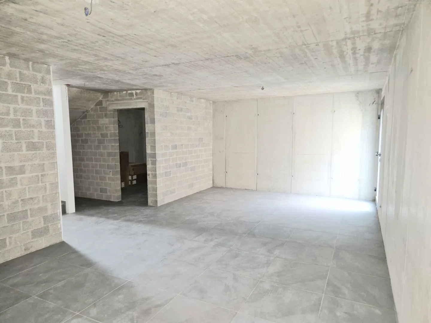Vente à Cugnasco - Nouvelle maison individuelle avec 5,5 pièces dans un endroit calme - Photo 19 sur 23