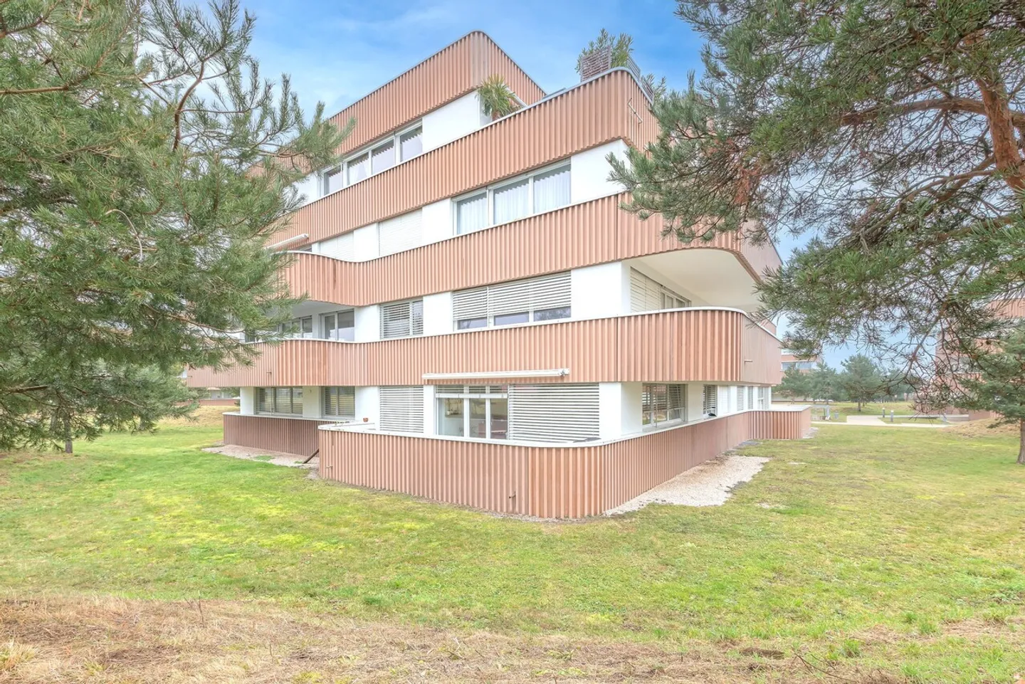 Appartement Charmant à Neuchâtel - Photo 2 sur 2