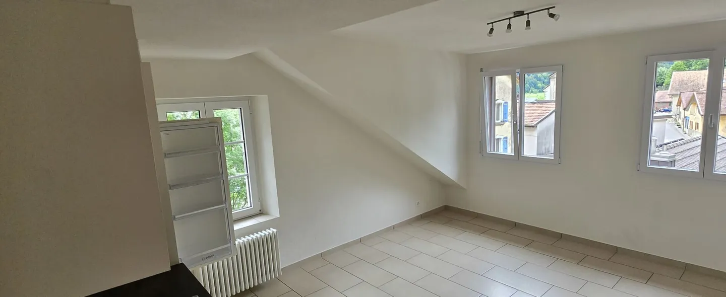4.5-room apartment on the 1st floor - Photo 2 of 6