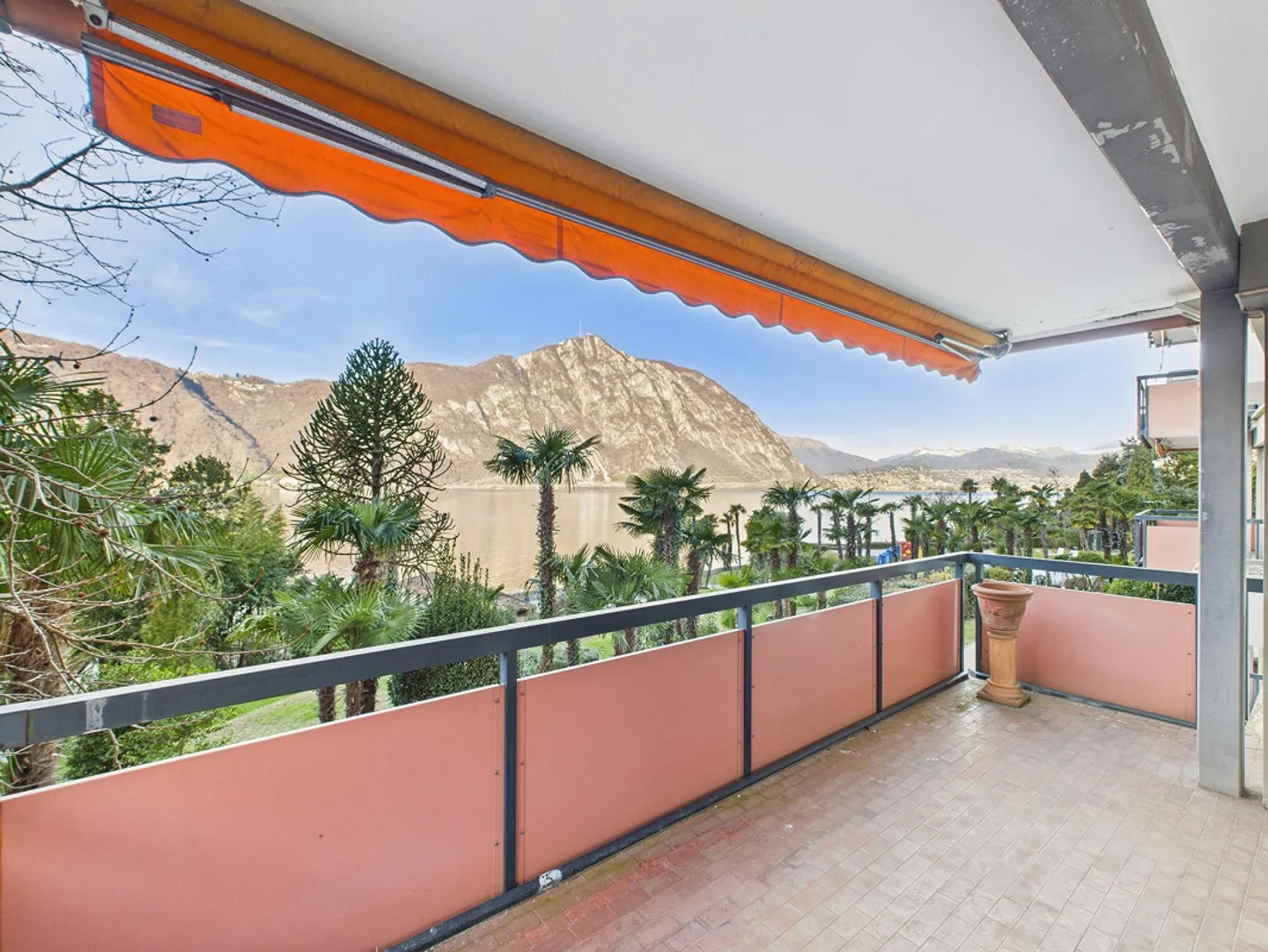 Appartamento con vista lago - Foto 8 di 13