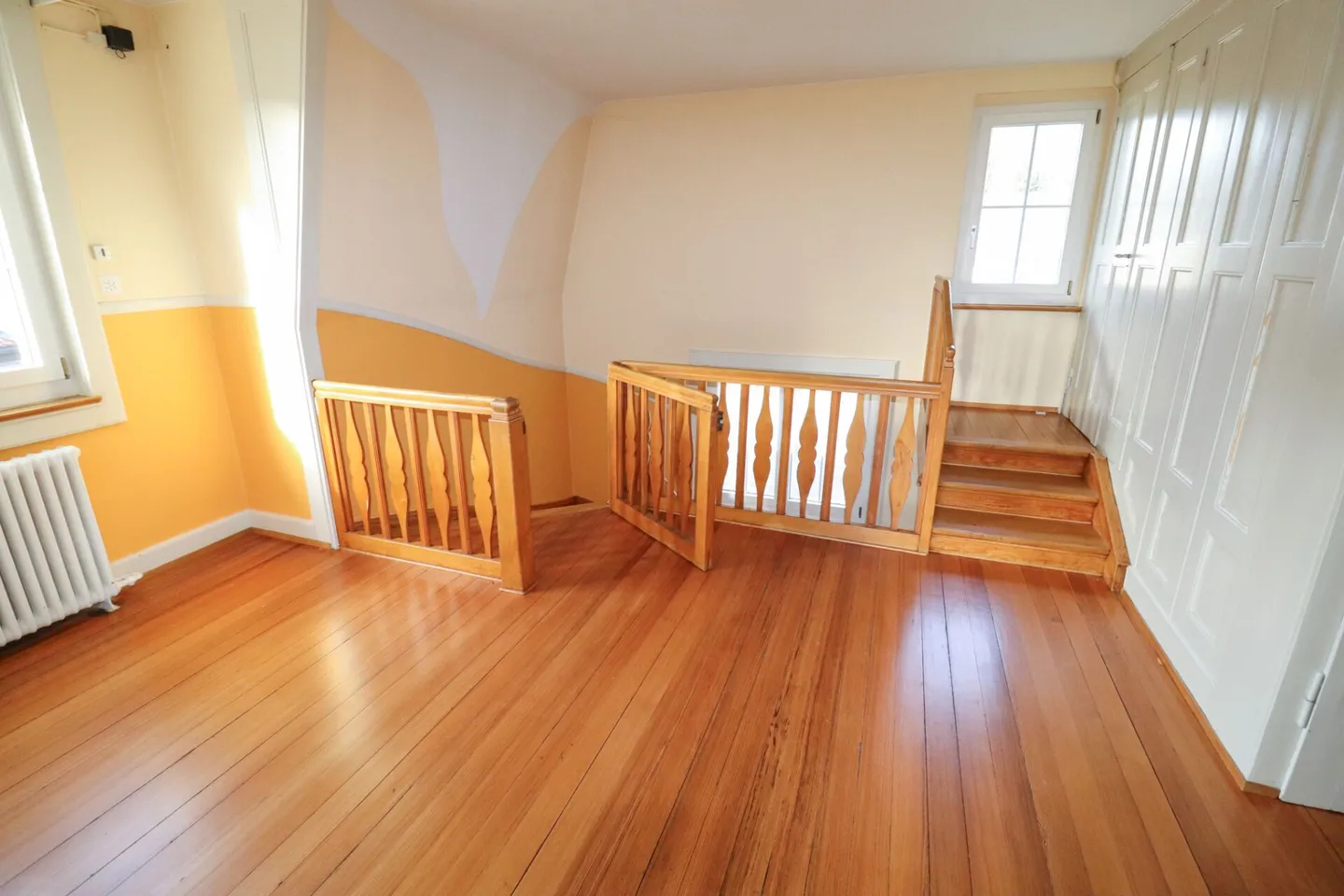 Maison de 8,5 pièces, également utilisable comme maison multigénérationnelle, sur 1'441 m2 de terrain avec réserve de construction - Photo 9 sur 18