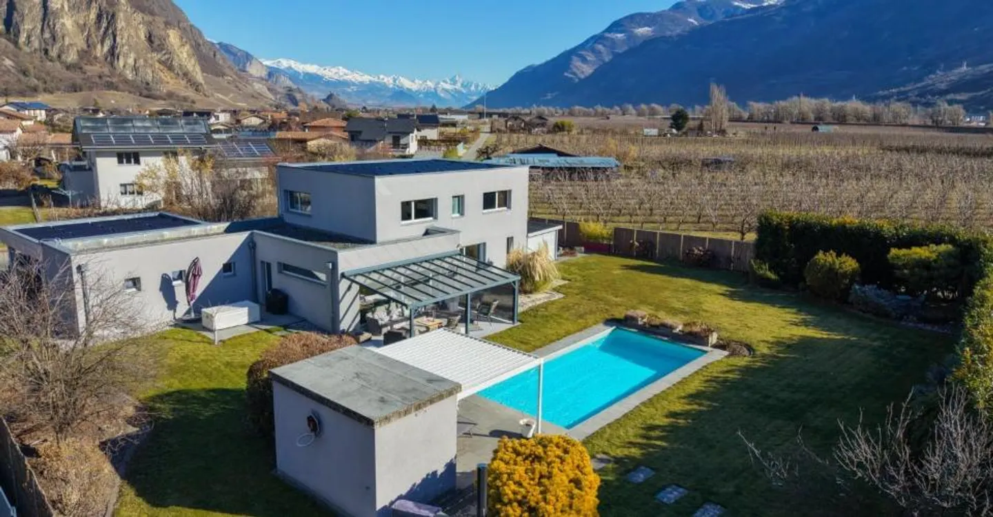 Villa contemporaine avec piscine - Photo 1 sur 12