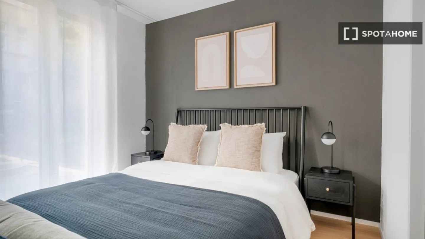 Discover, visit, and rent your new home online with complete confidence. - Photo 4 of 8