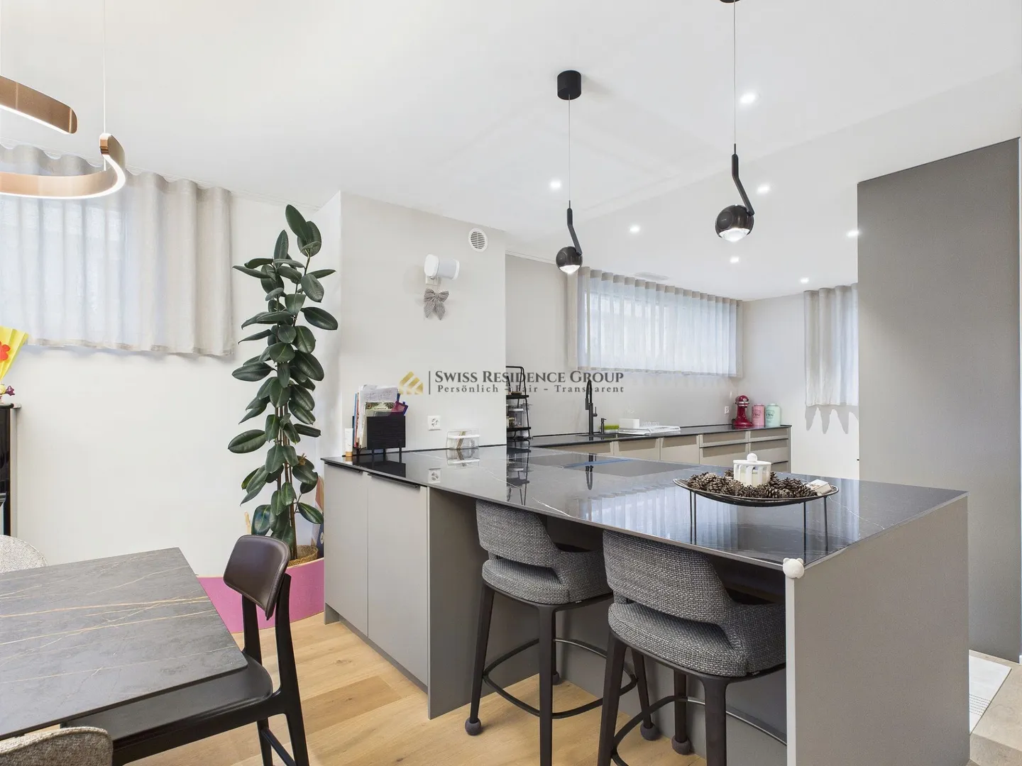 Propriété neuve avec des normes de finition de haute qualité et élégantes - Photo 2 sur 20