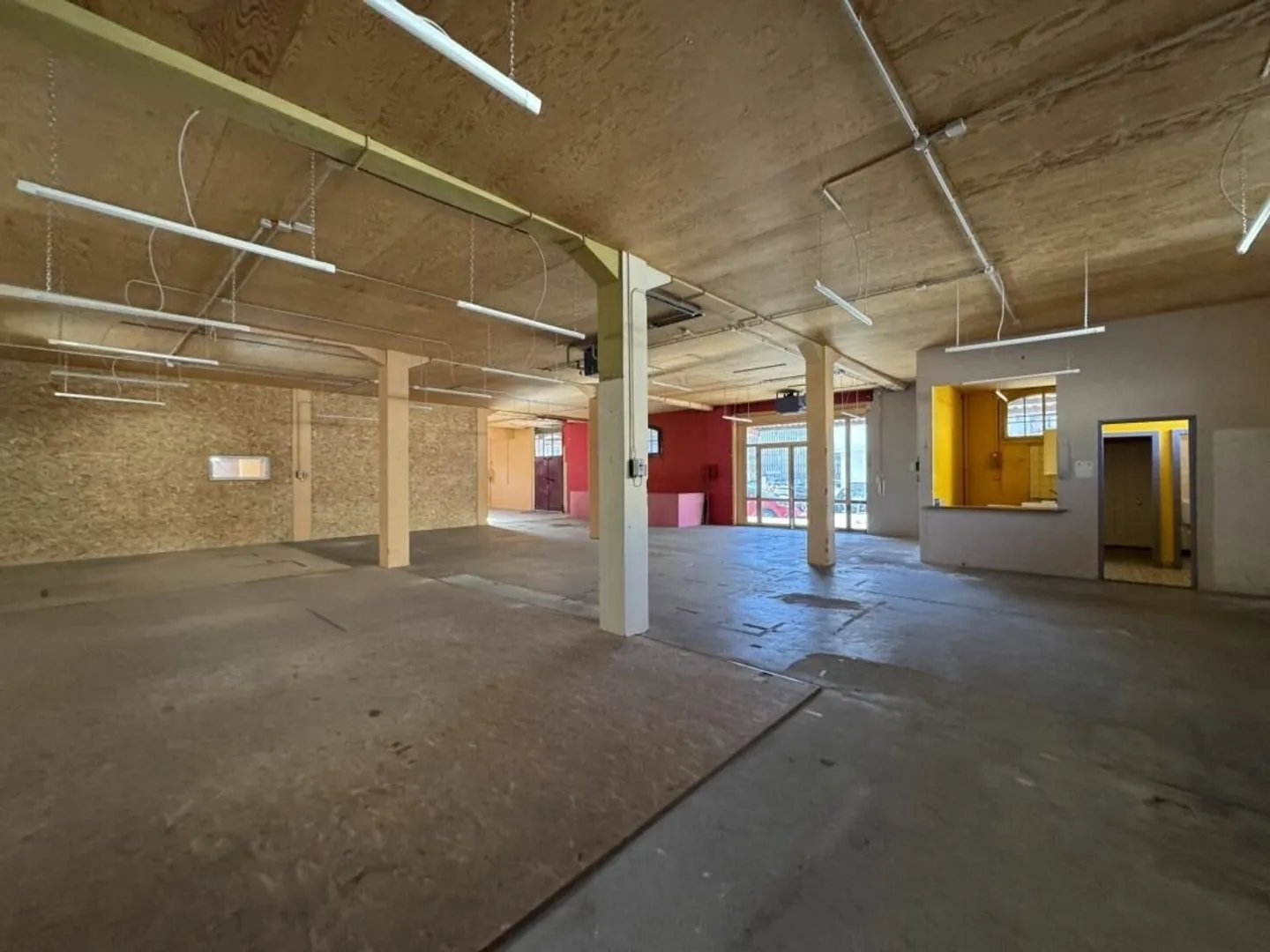 Halle - Gewerbefläche - Foto 3 von 8