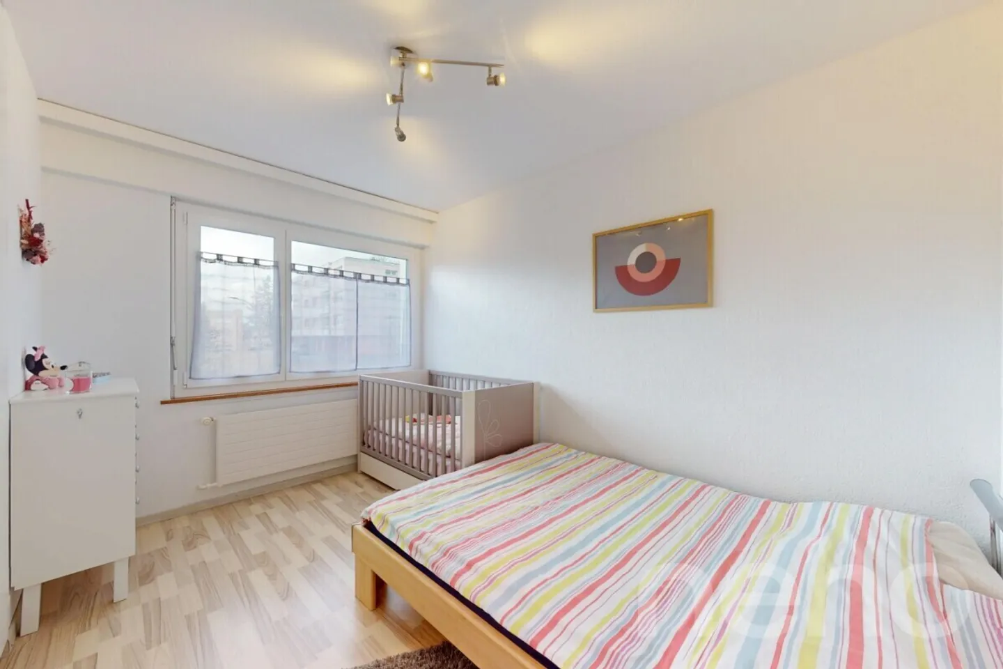 Magnifico 5.5p con balcone, vista libera e garage - Foto 11 di 13