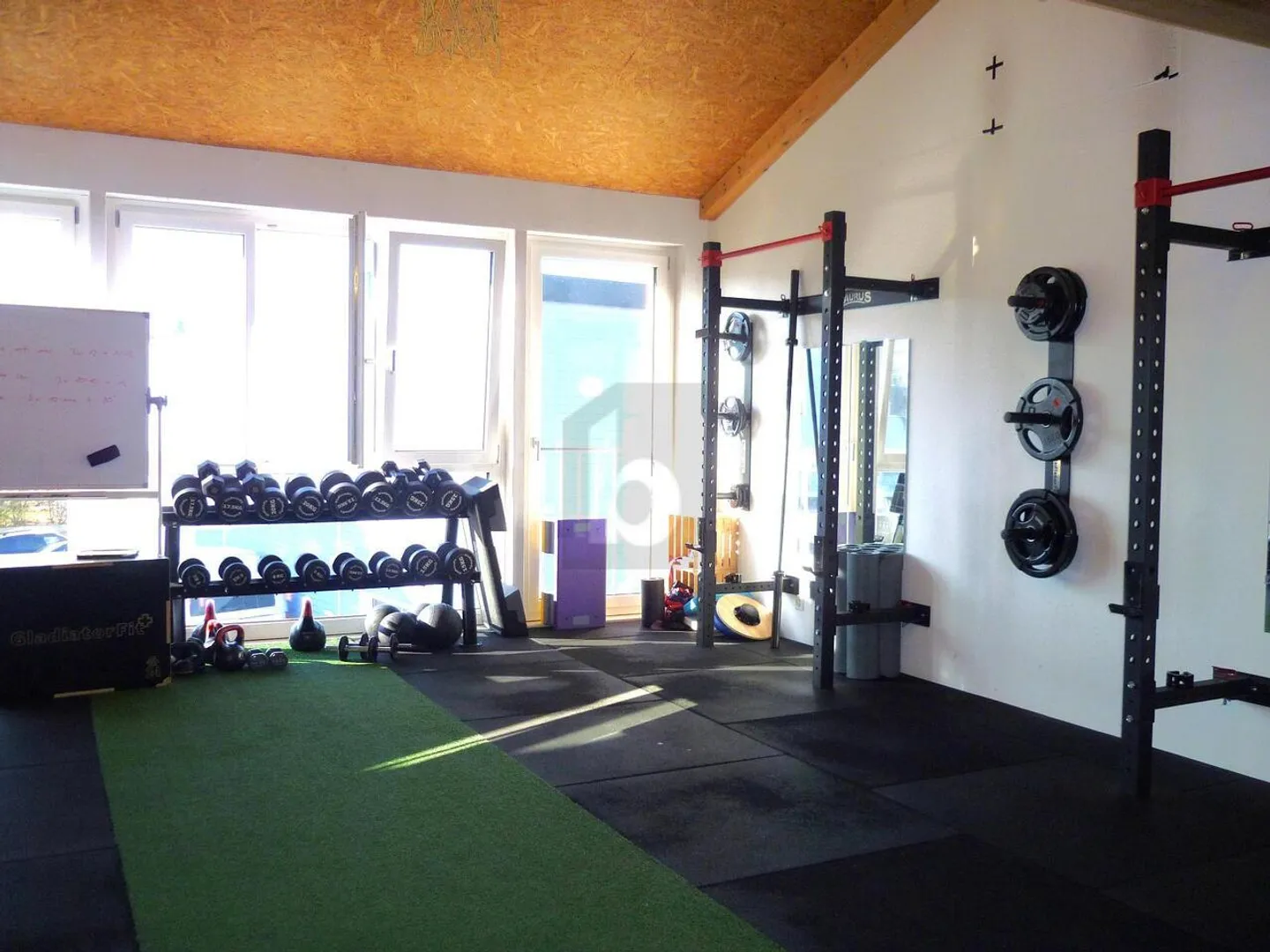 MODERNER HELLER RAUM + MEZZANINE! - Foto 5 von 6