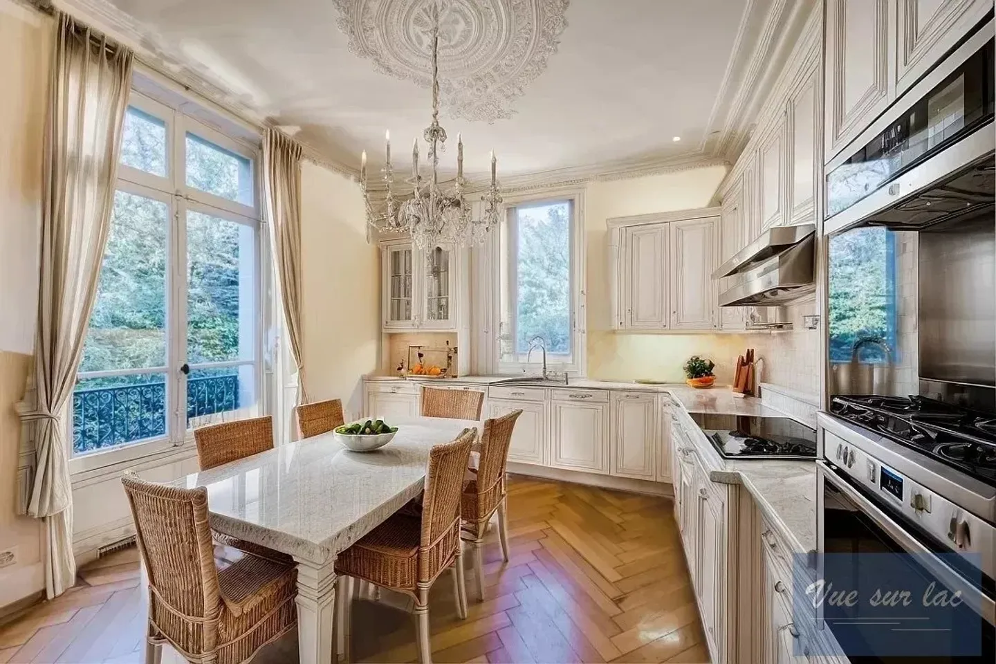 Wunderschönes Privathotel, bezaubernder Garten, nur einen Steinwurf vom See entfernt - Foto 9 von 13