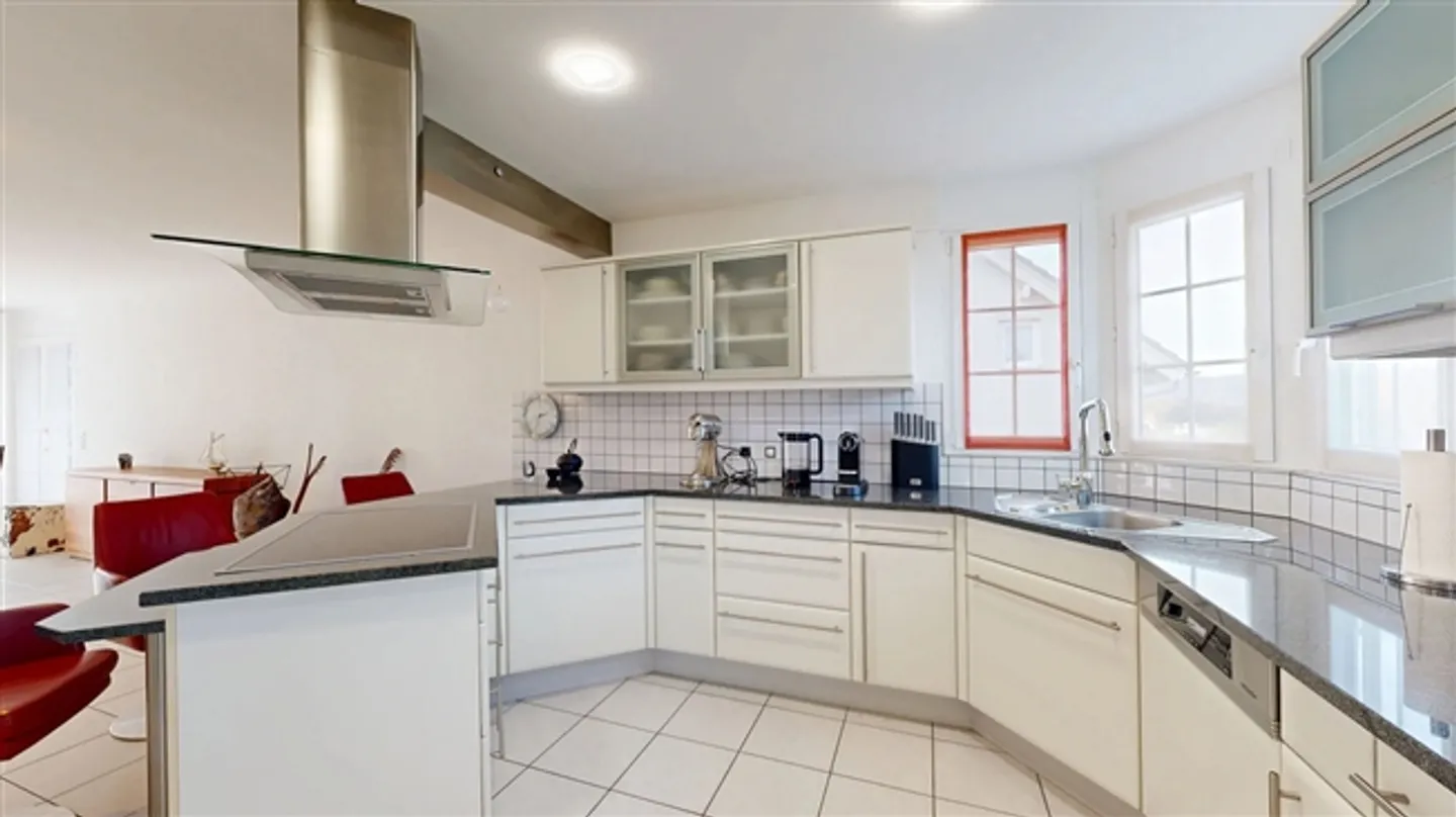 Casa bifamiliare adatta alle famiglie con 5,5 stanze, camino e sauna - Foto 7 di 20