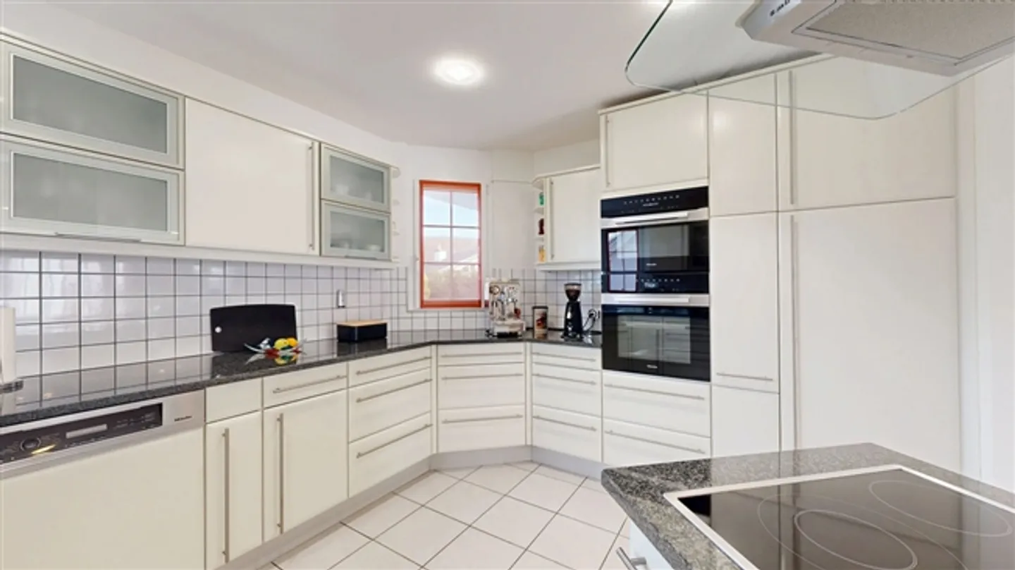 Casa bifamiliare adatta alle famiglie con 5,5 stanze, camino e sauna - Foto 8 di 20