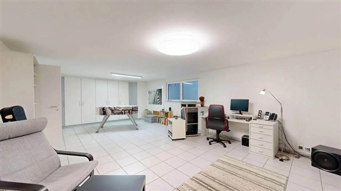 Casa bifamiliare adatta alle famiglie con 5,5 stanze, camino e sauna - Foto 17 di 20