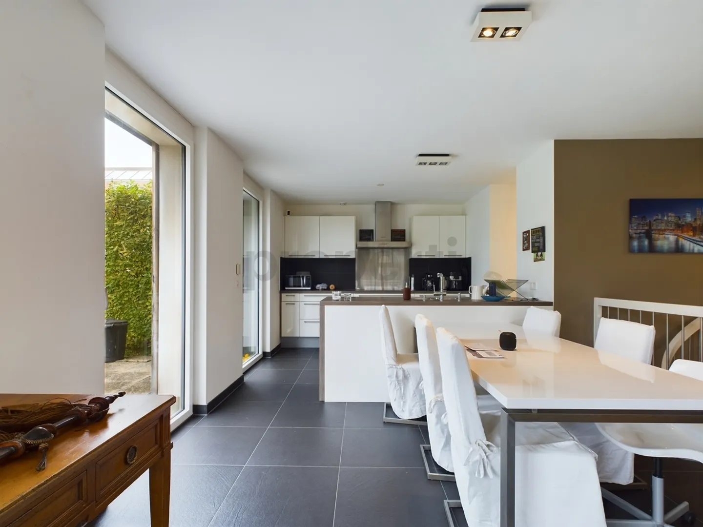 Confort, modernité et nature : appartement familial avec jardin - Photo 2 sur 12