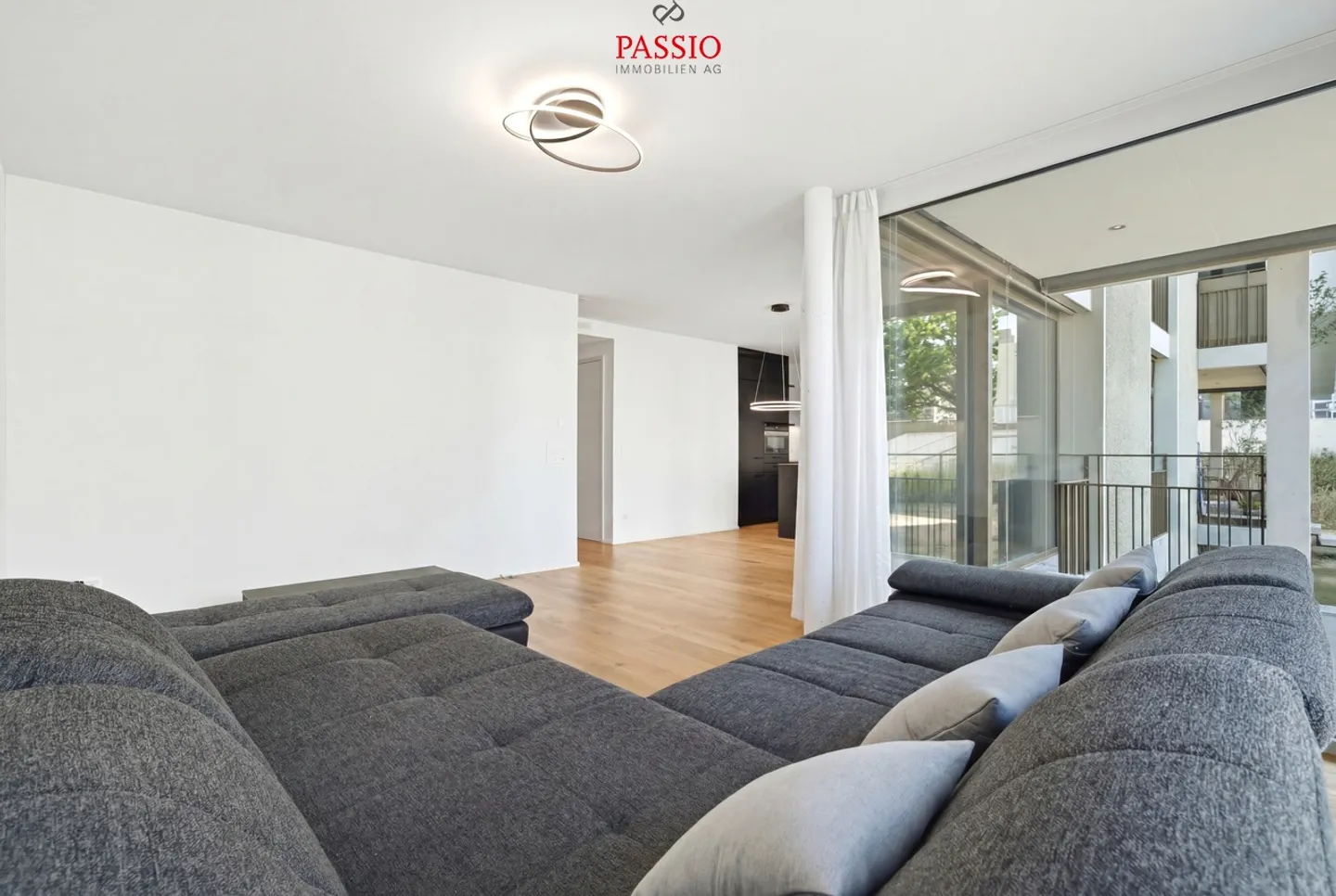 Appartement au rez-de-chaussée presque neuf avec balcon et accès à l'espace vert - Photo 11 sur 28