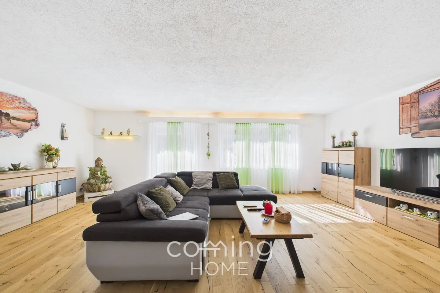 Stylish 5.5-room apartment in Brig-Glis - bright, spacious and centrally located - Photo 3 of 17