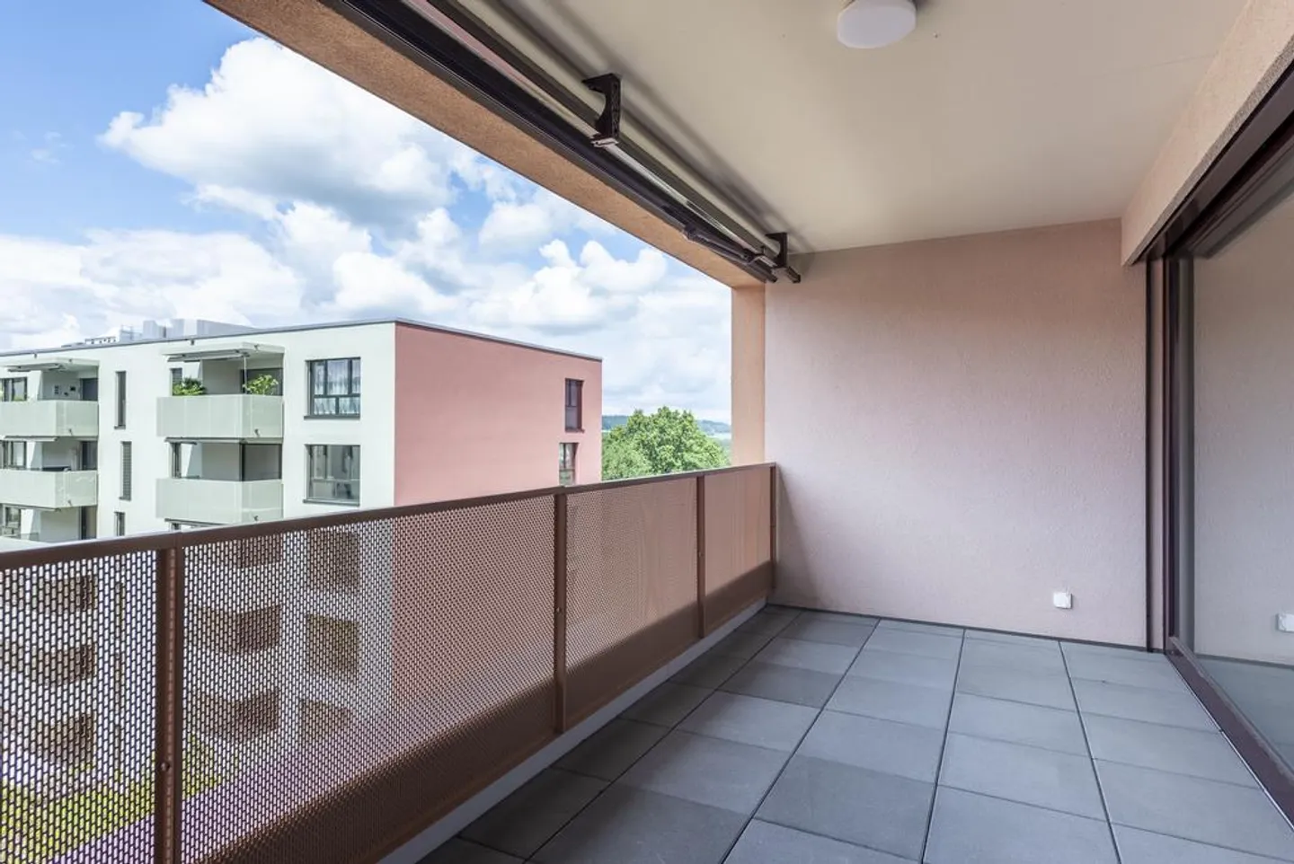 Urban Living! Top Modern 2.5-Room Apartment - Photo 6 of 6