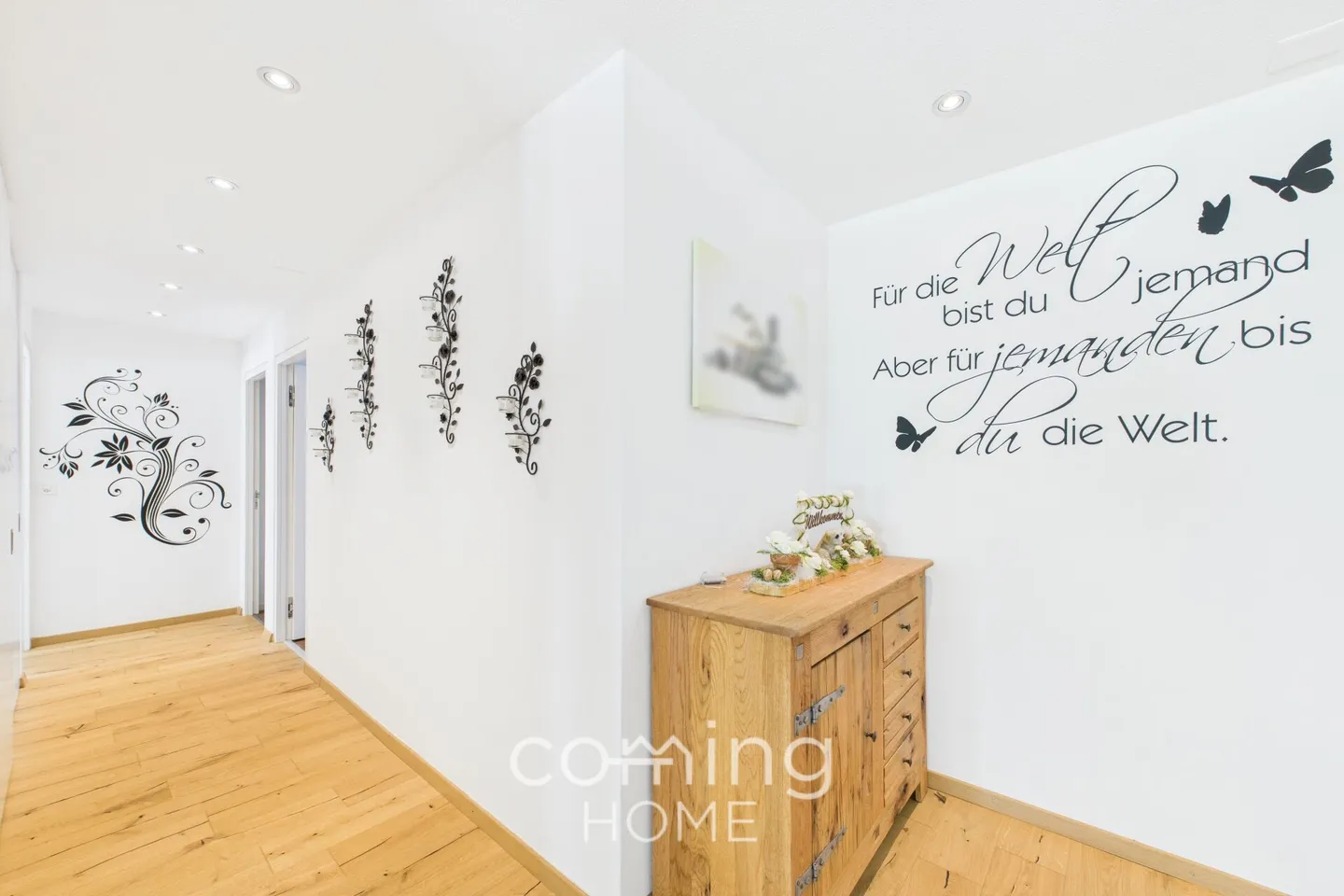 Stylish 5.5-room apartment in Brig-Glis - bright, spacious and centrally located - Photo 6 of 17
