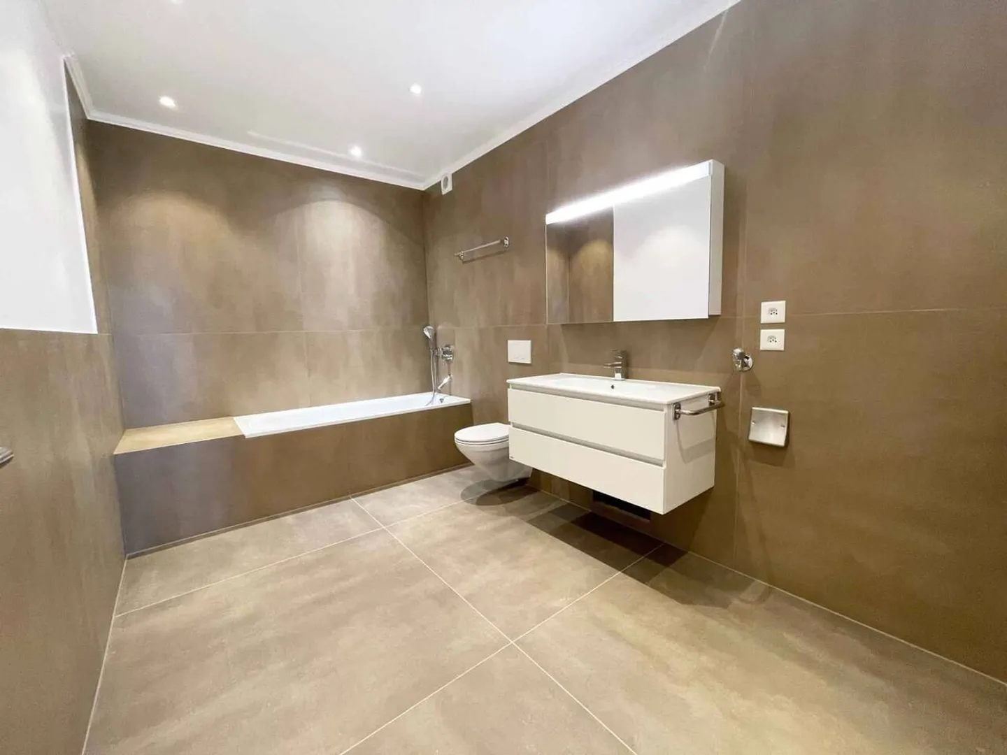 Sublime appartamento di 4.5 stanze a Essertines-sur-Rolle - Foto 5 di 6