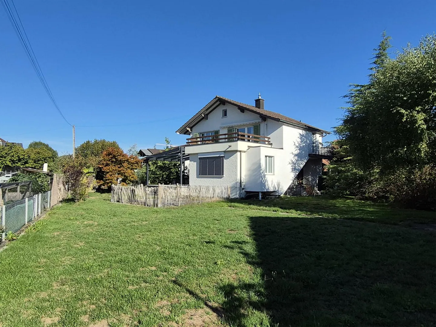 Casa unifamiliare indipendente con 6 camere - Foto 1 di 6