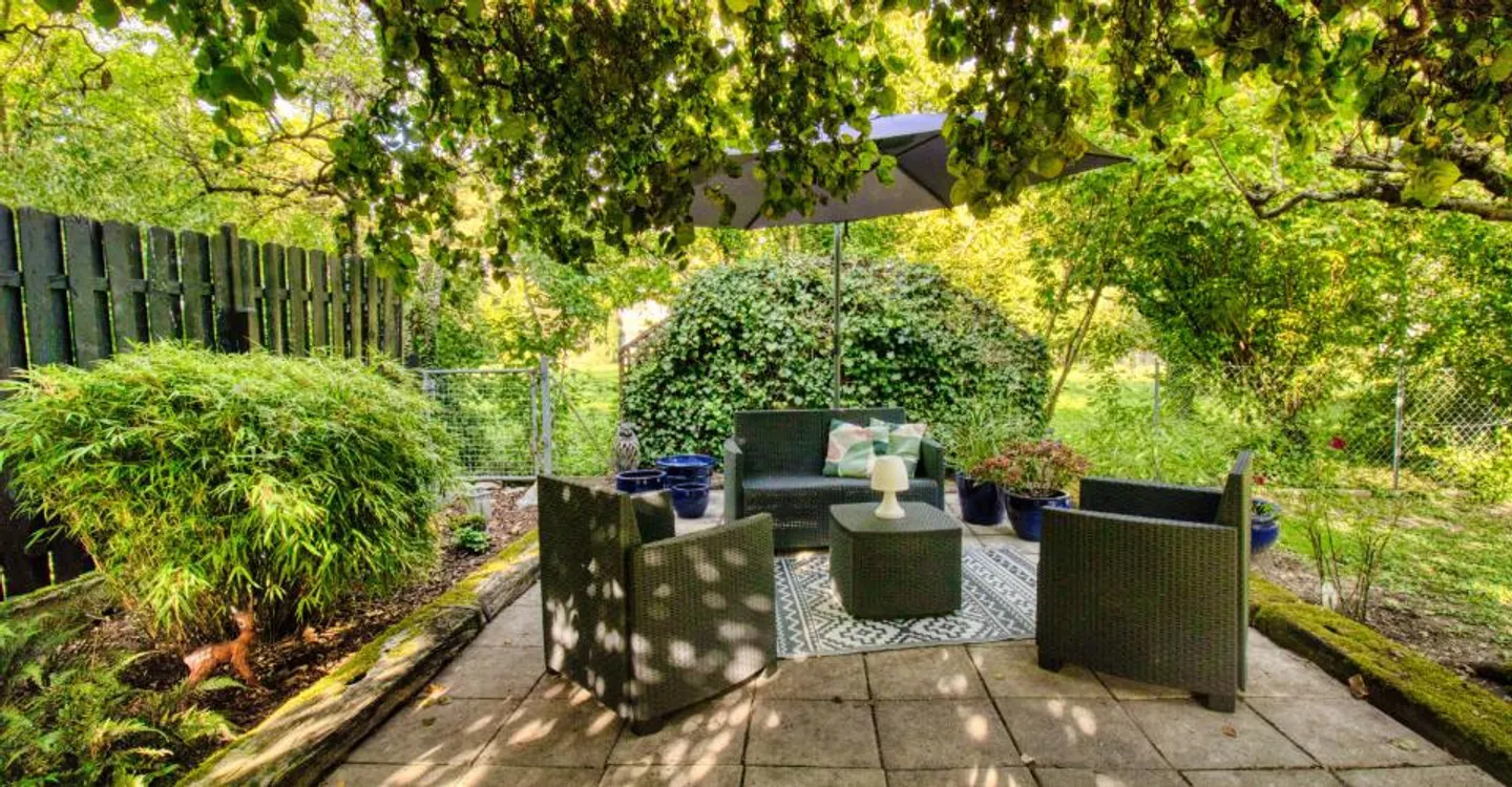 Detached house in Nyon with large workshop/storage, close to the city center - Photo 17 of 19
