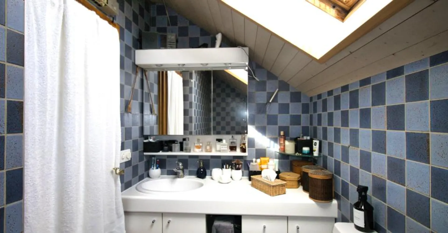 Detached house in Nyon with large workshop/storage, close to the city center - Photo 9 of 19