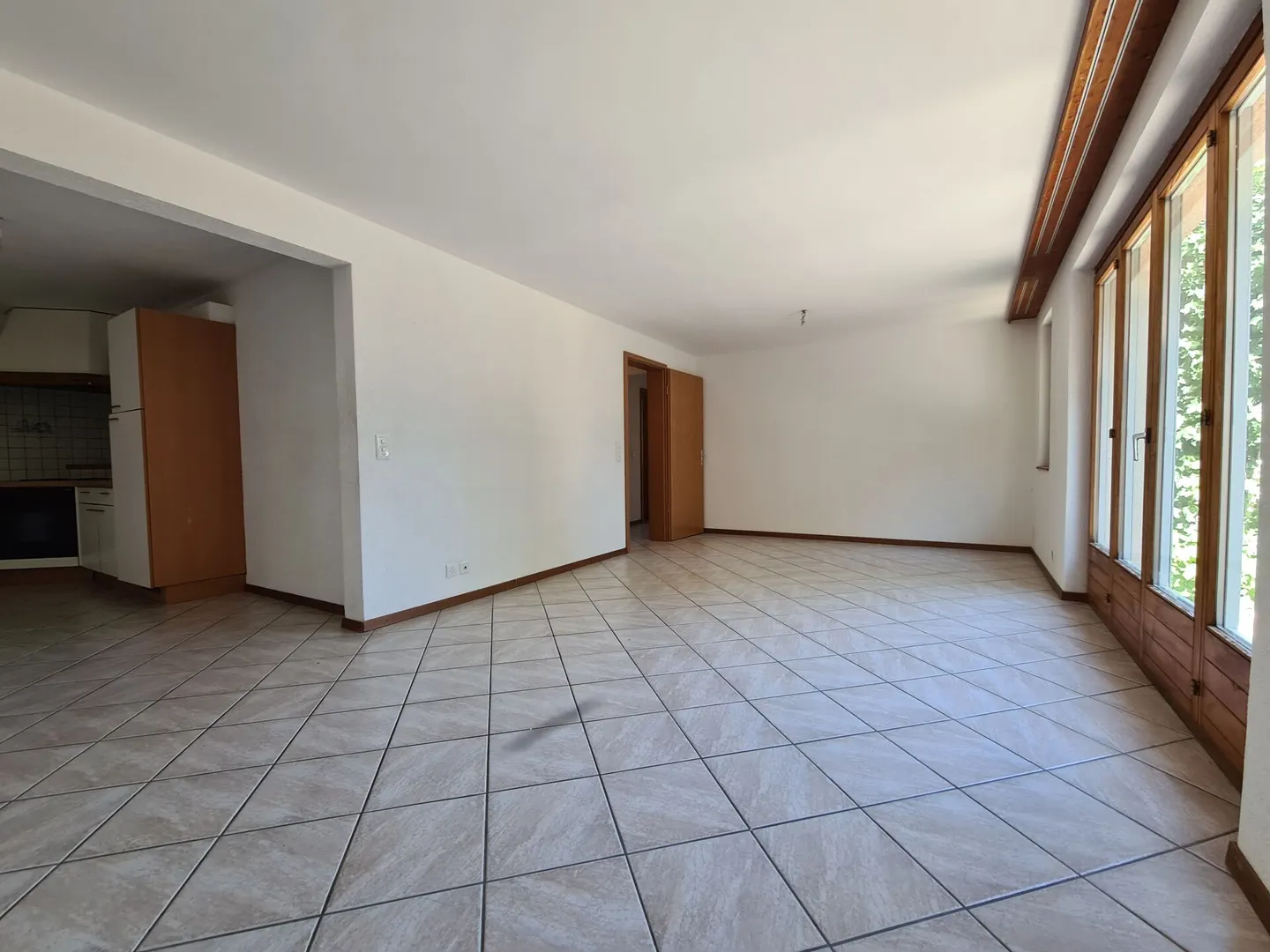 Apartment in Sainte-Croix Castle - Photo 4 of 10