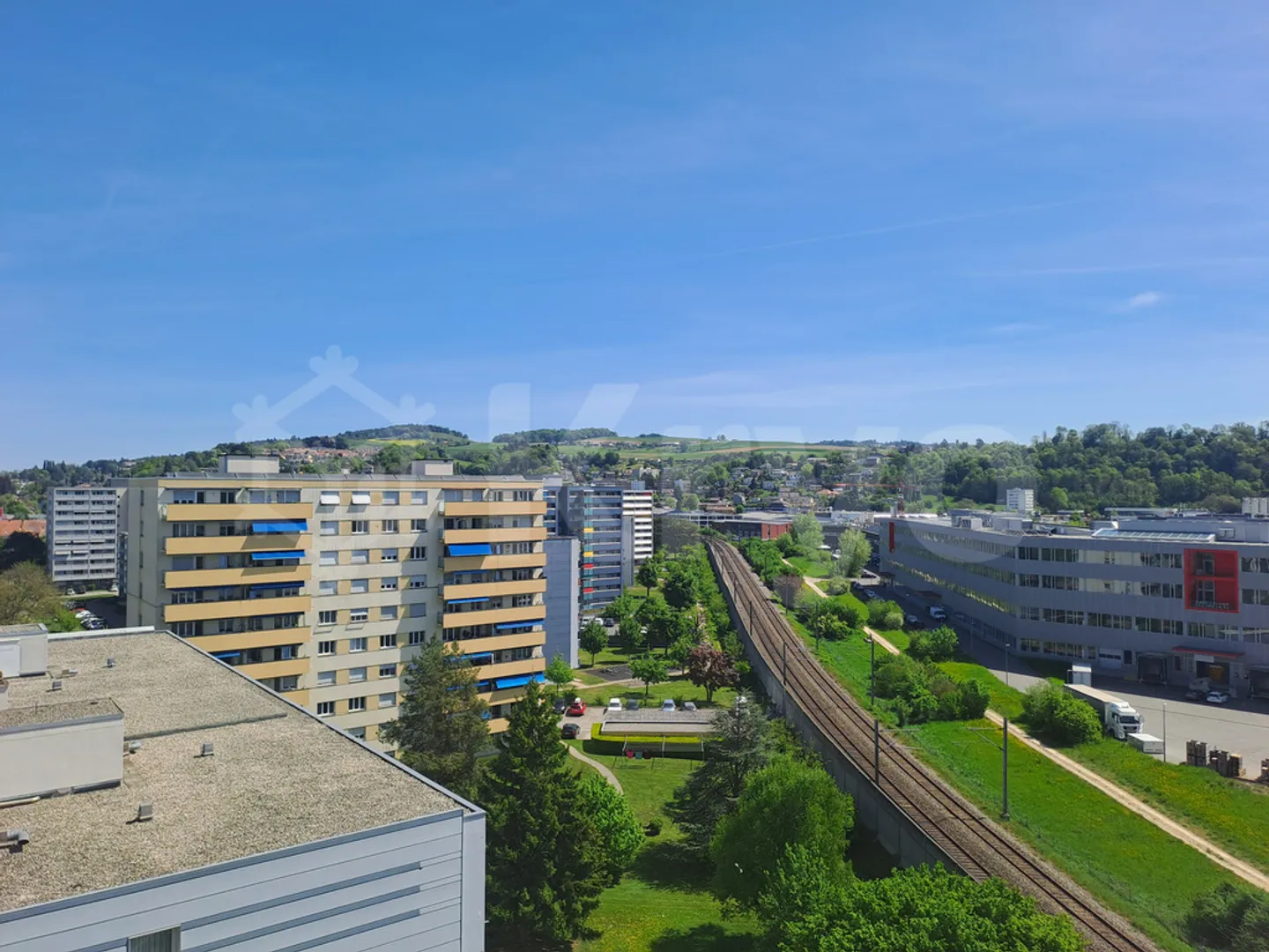 PIERRE-DE-SAVOIE 50, appartamento di 4,5 locali con vista mozzafiato - Foto 8 di 11