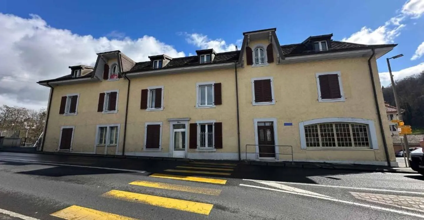 Luminoso monolocale con cucina ristrutturata vicino alla stazione ferroviaria - Foto 1 di 1