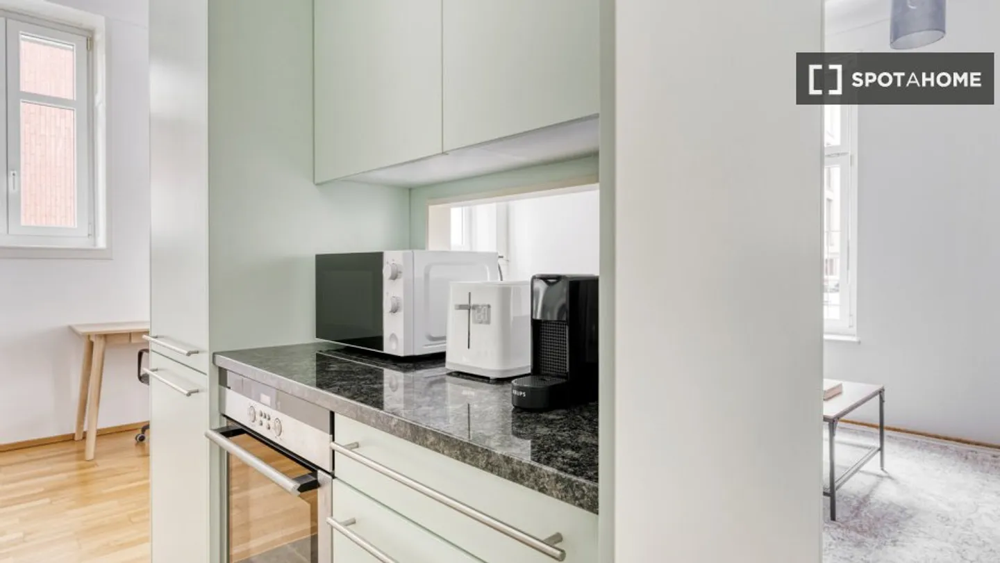 Discover, visit, and rent your new home online with complete confidence. - Photo 3 of 10